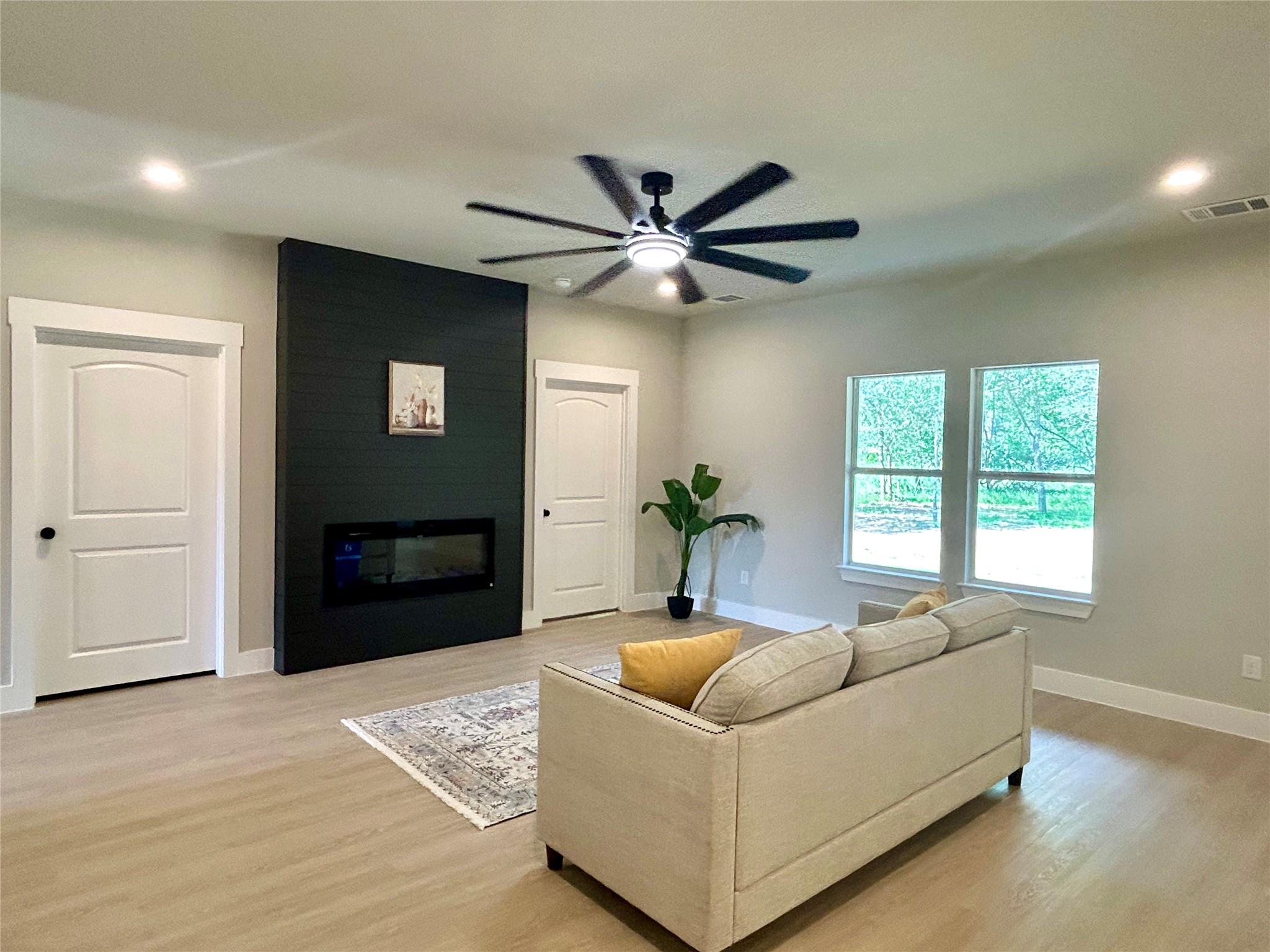 130 Waimanalo Ln, Bastrop, TX 78602