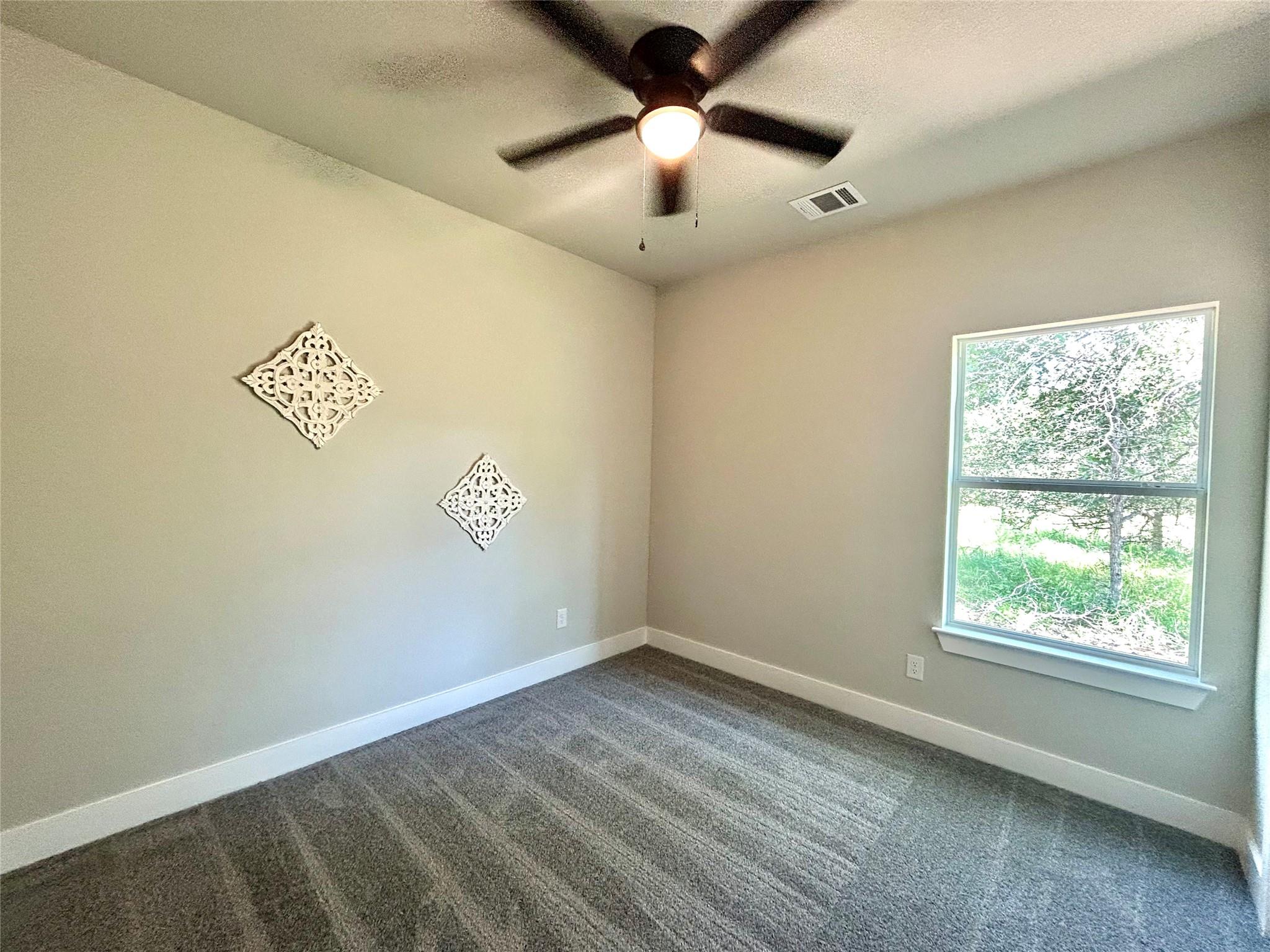 130 Waimanalo Ln, Bastrop, TX 78602