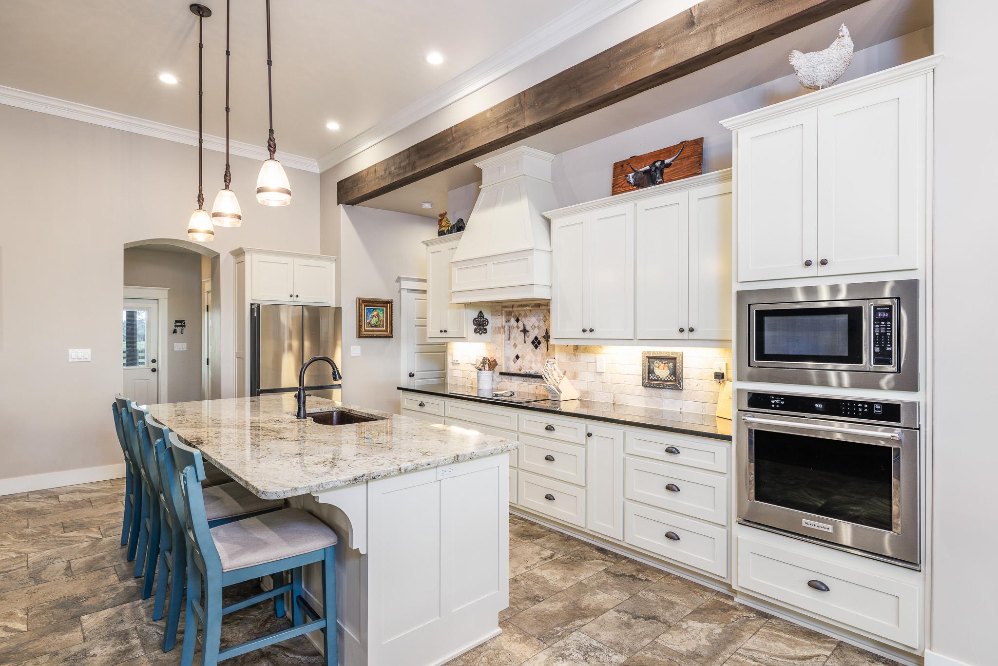 605 Fm 1682, Leesville, TX 78122