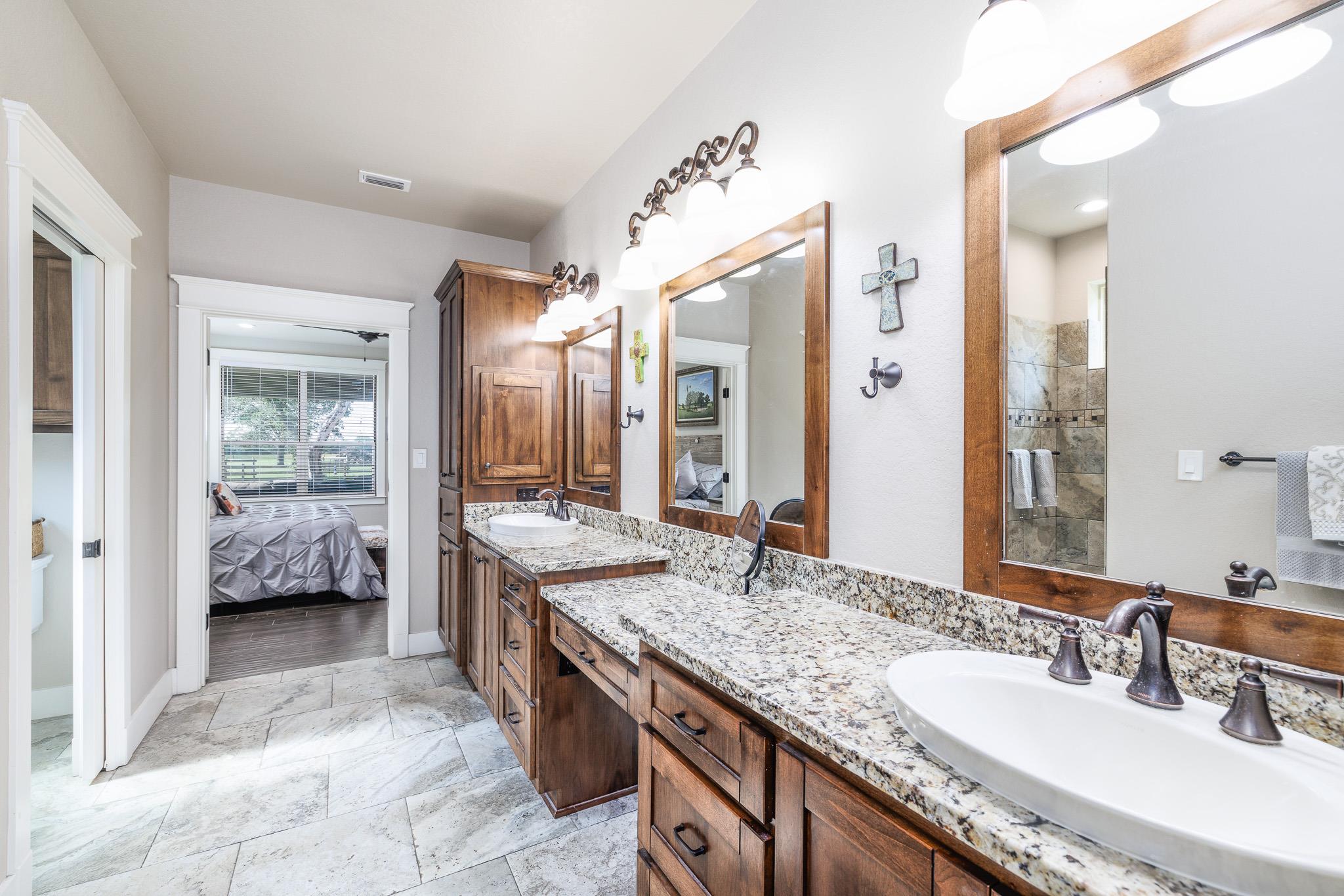 605 Fm 1682, Leesville, TX 78122