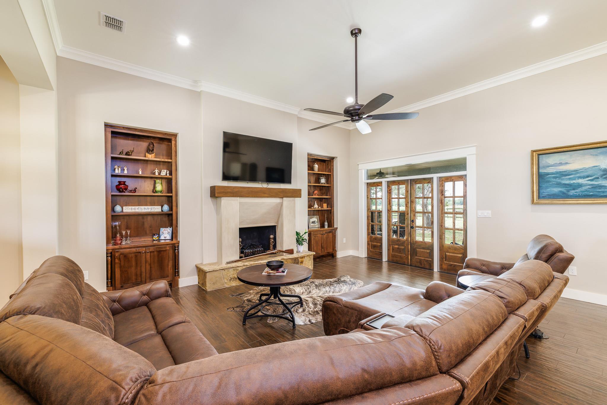 605 Fm 1682, Leesville, TX 78122