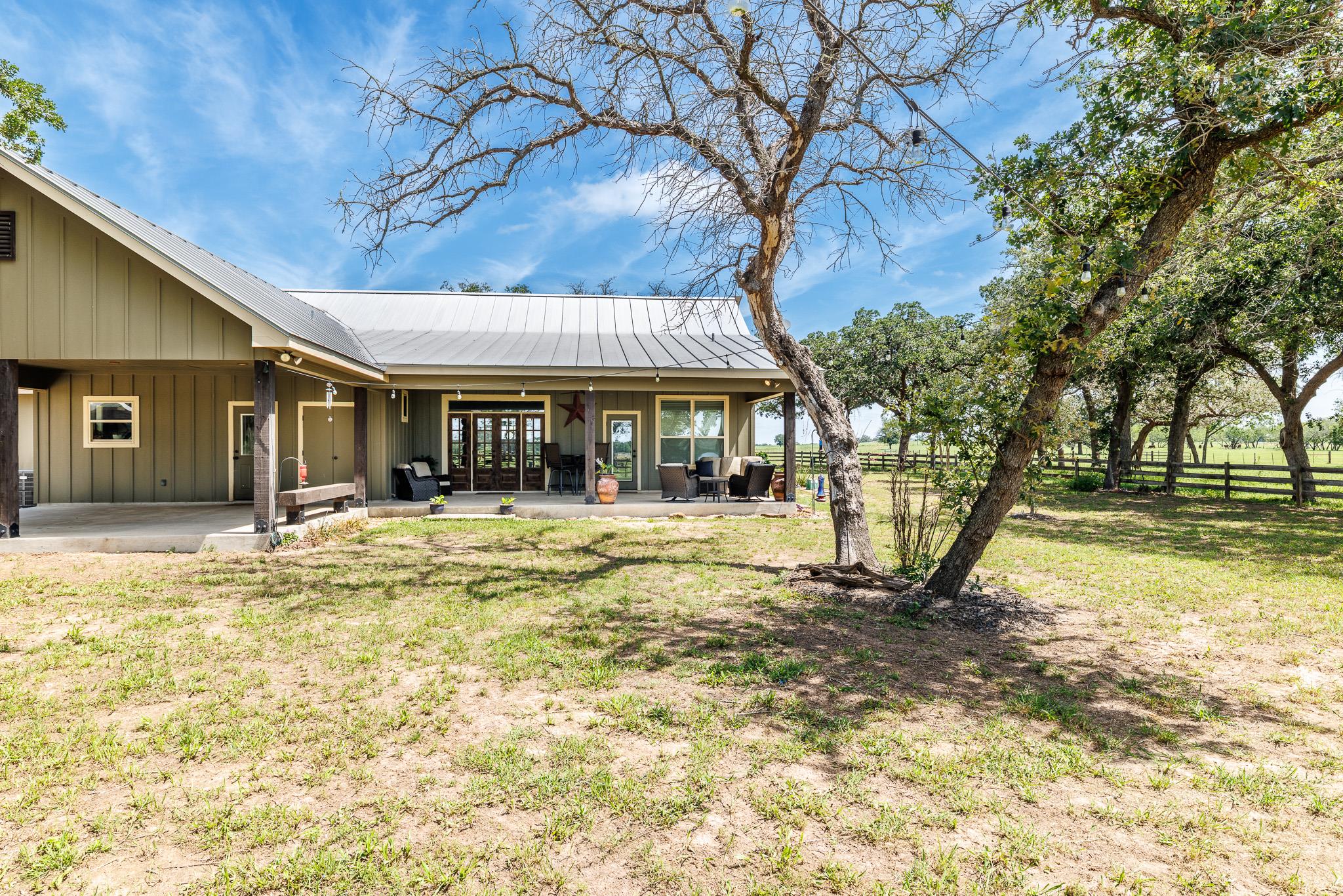 605 Fm 1682, Leesville, TX 78122
