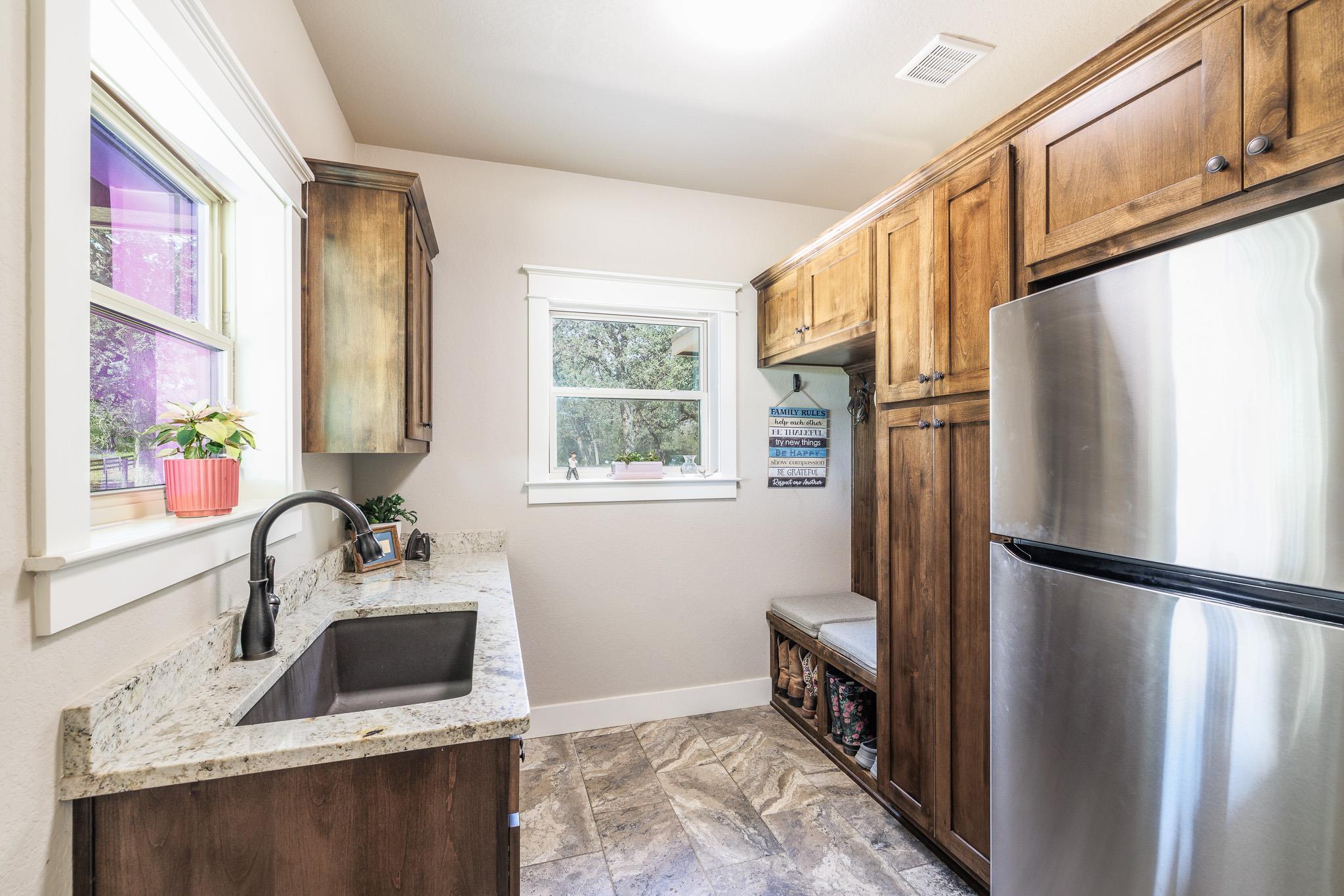 605 Fm 1682, Leesville, TX 78122