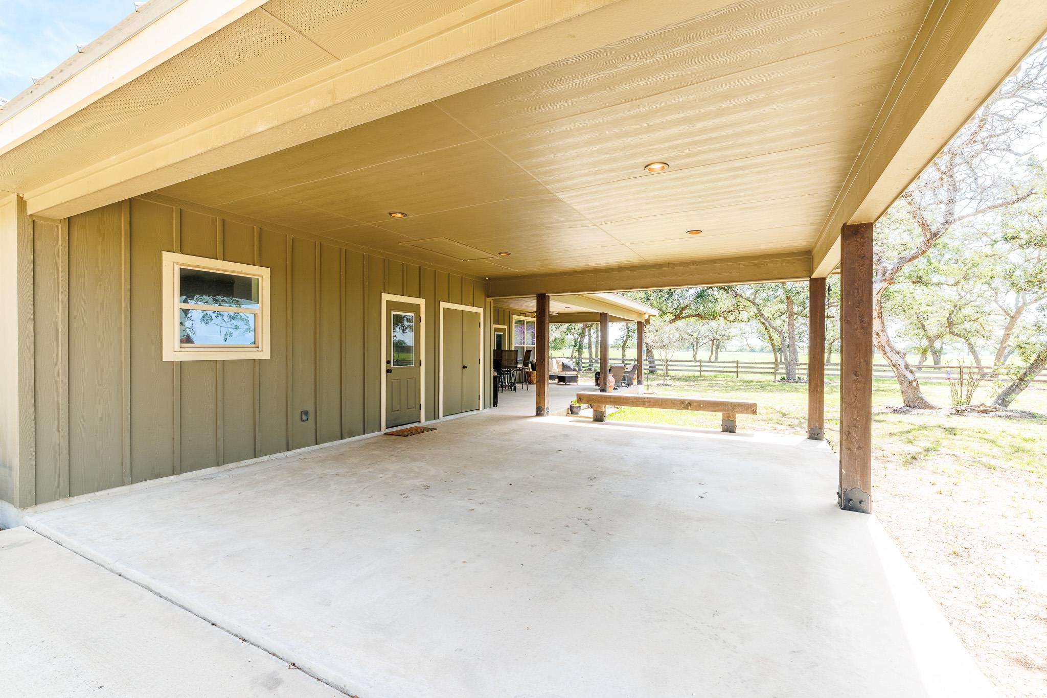 605 Fm 1682, Leesville, TX 78122