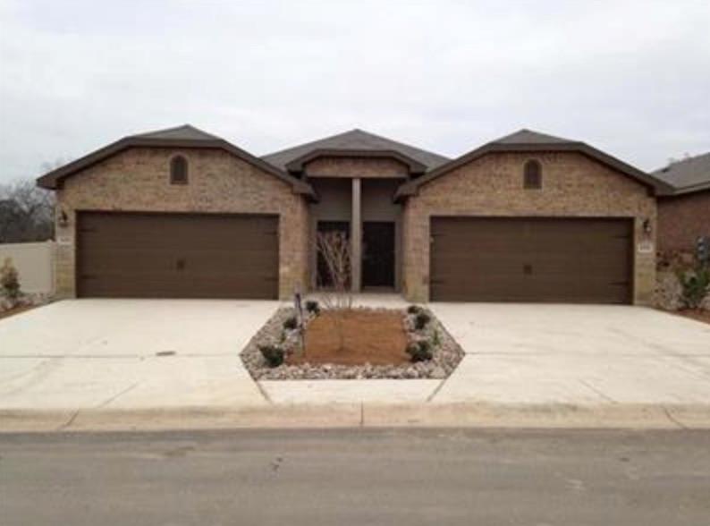 601 Jack Rabbit Ln # B, Buda, TX 78610