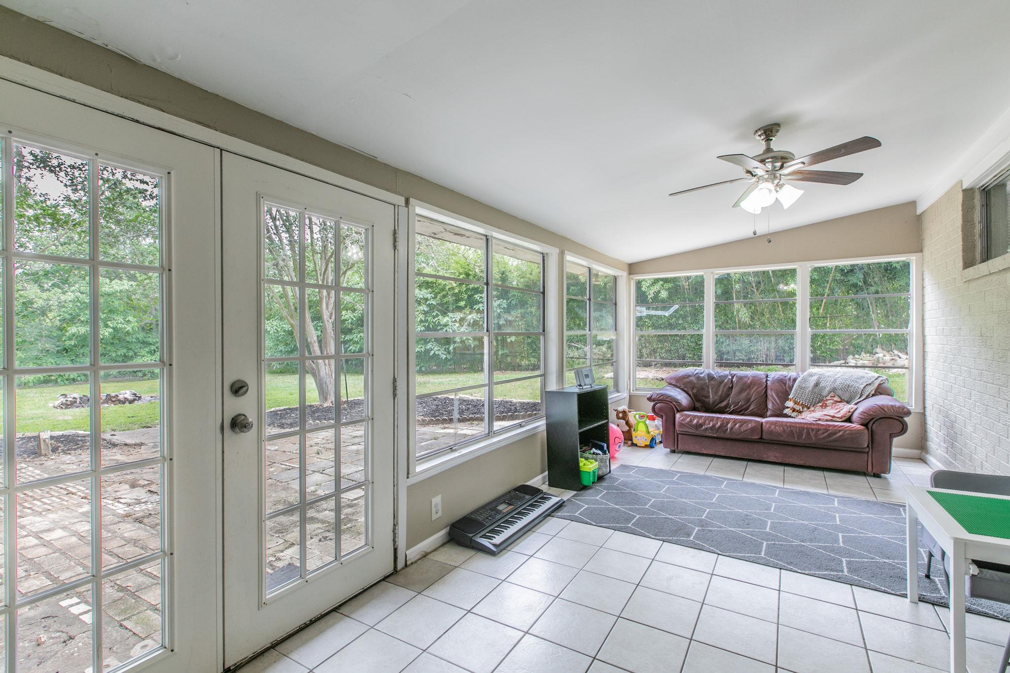 251 Cool Water Dr, Bastrop, TX 78602