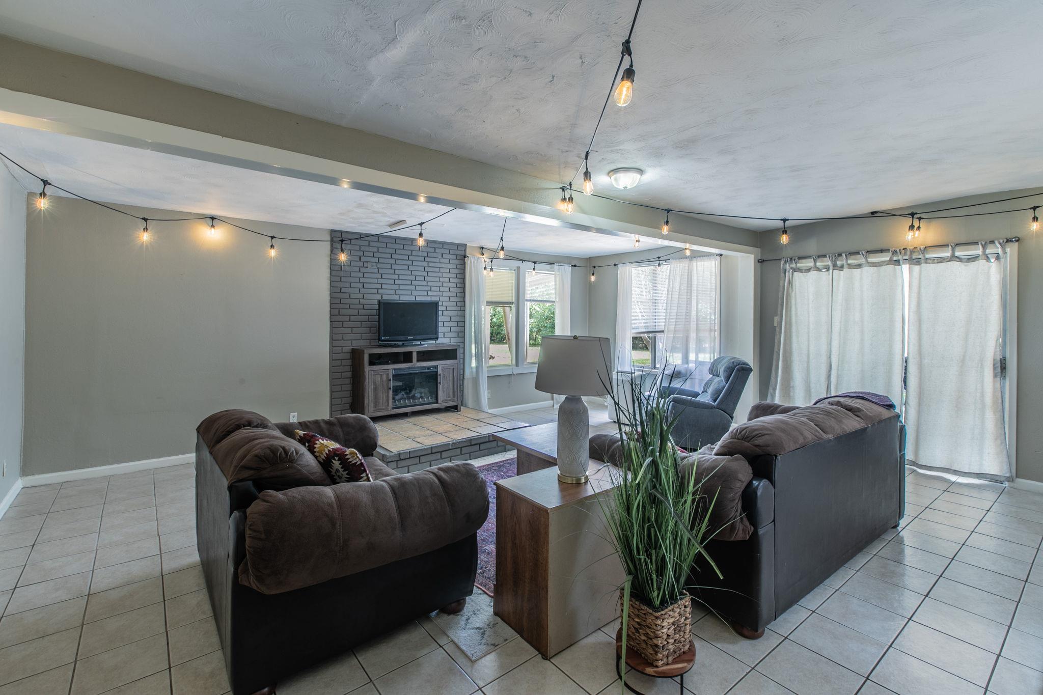 251 Cool Water Dr, Bastrop, TX 78602