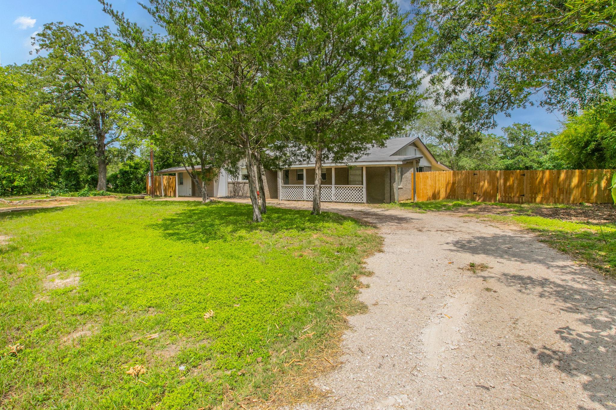 251 Cool Water Dr, Bastrop, TX 78602