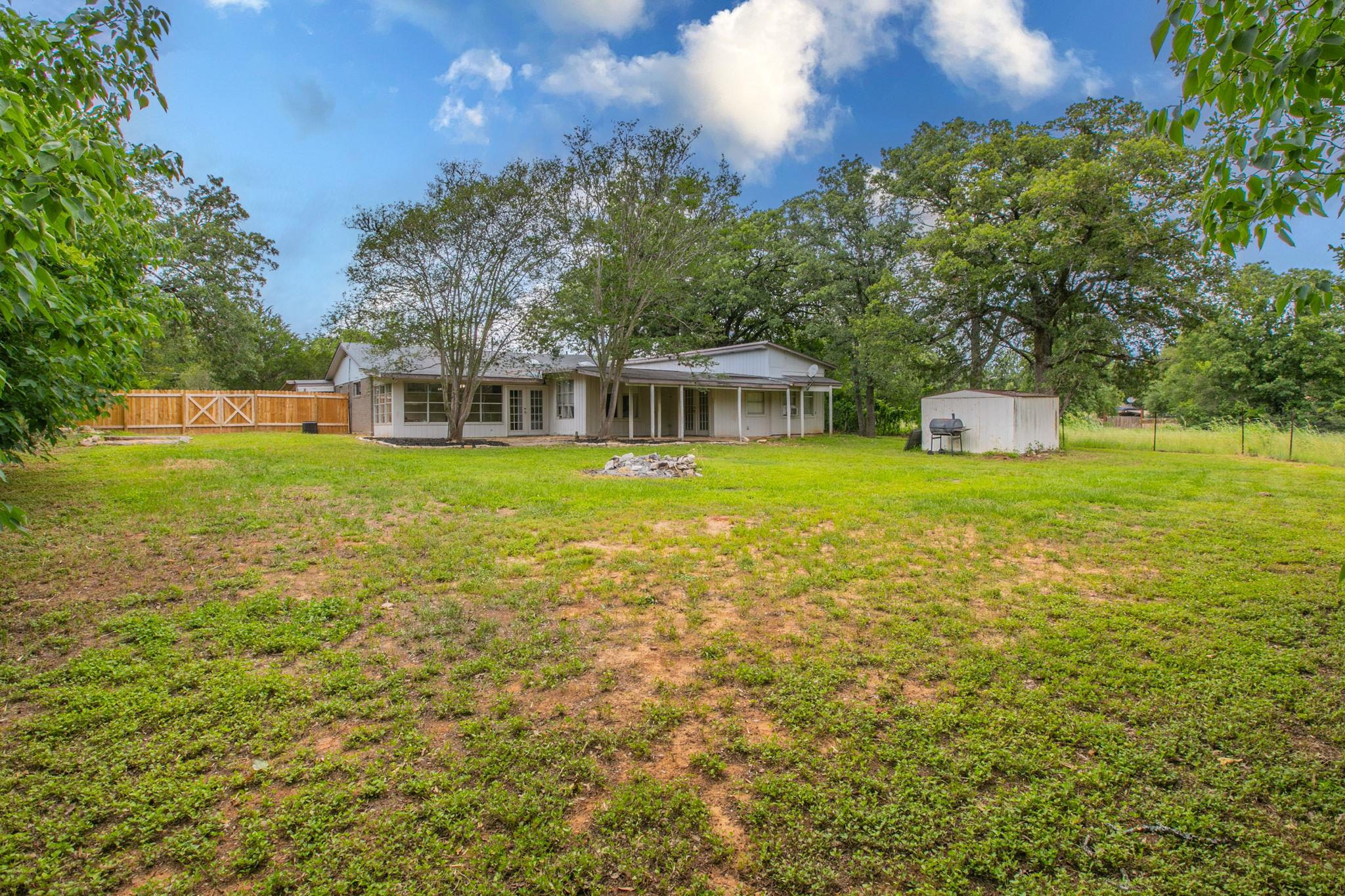 251 Cool Water Dr, Bastrop, TX 78602