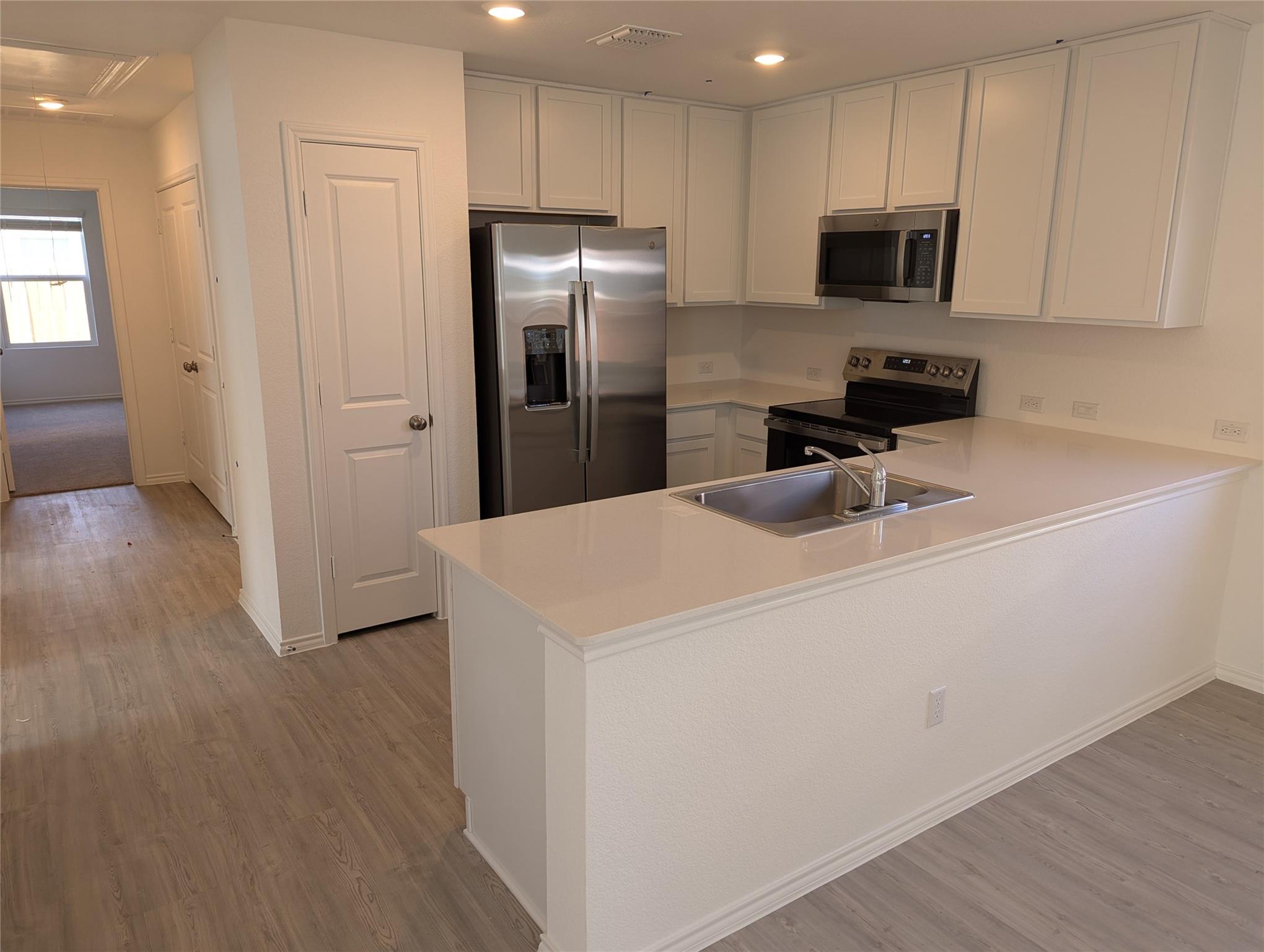 344 Marty Allen Loop, Jarrell, TX 76537