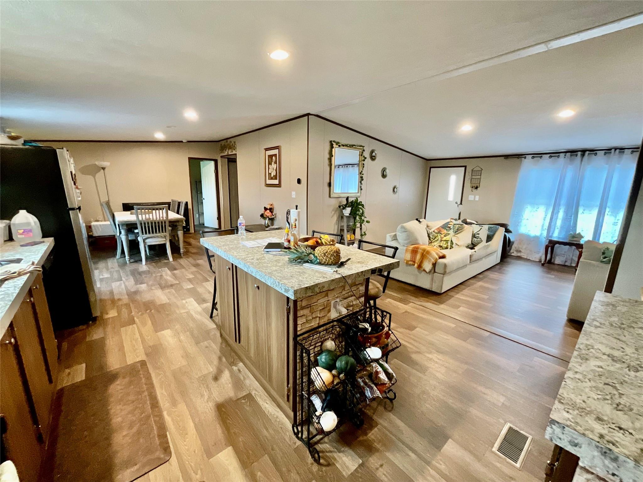 128 Ciervo St, Cedar Creek, TX 78612