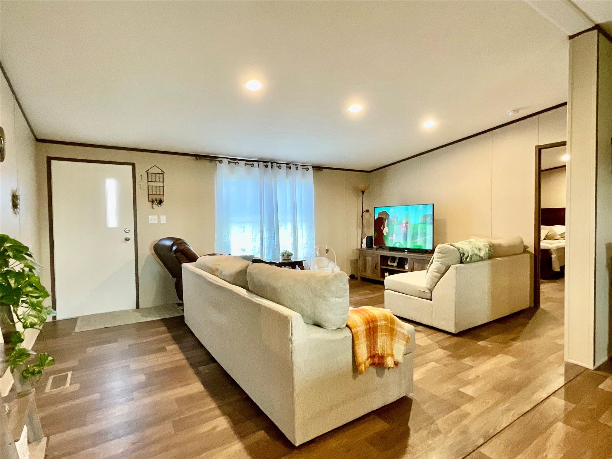 128 Ciervo St, Cedar Creek, TX 78612
