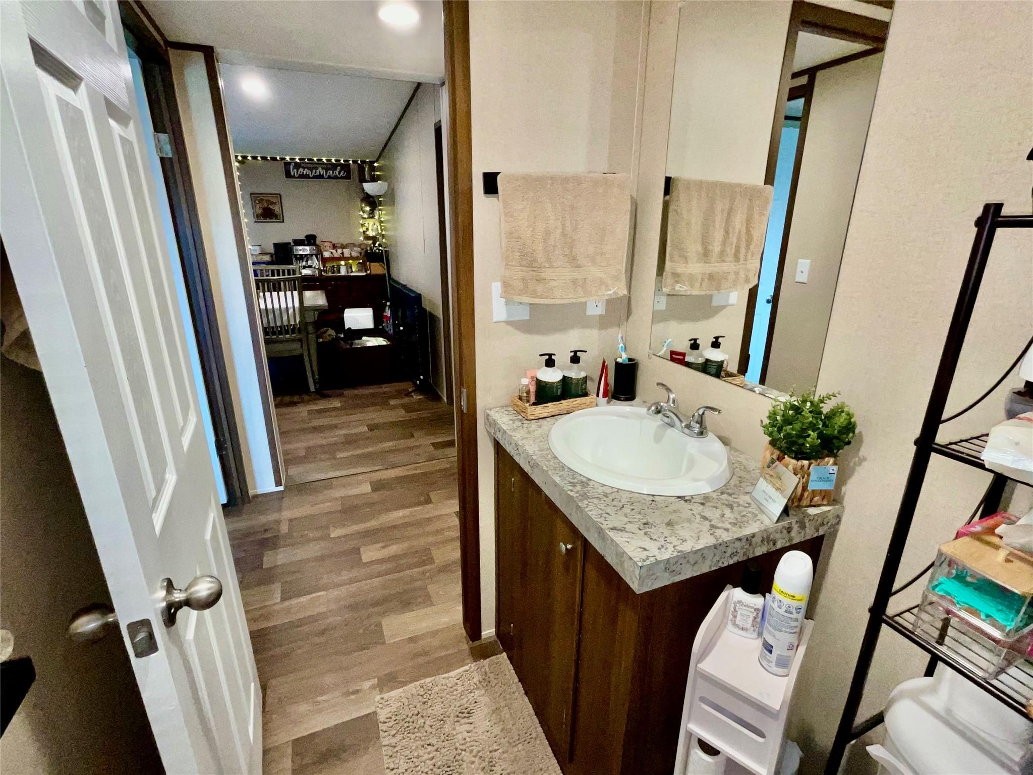 128 Ciervo St, Cedar Creek, TX 78612