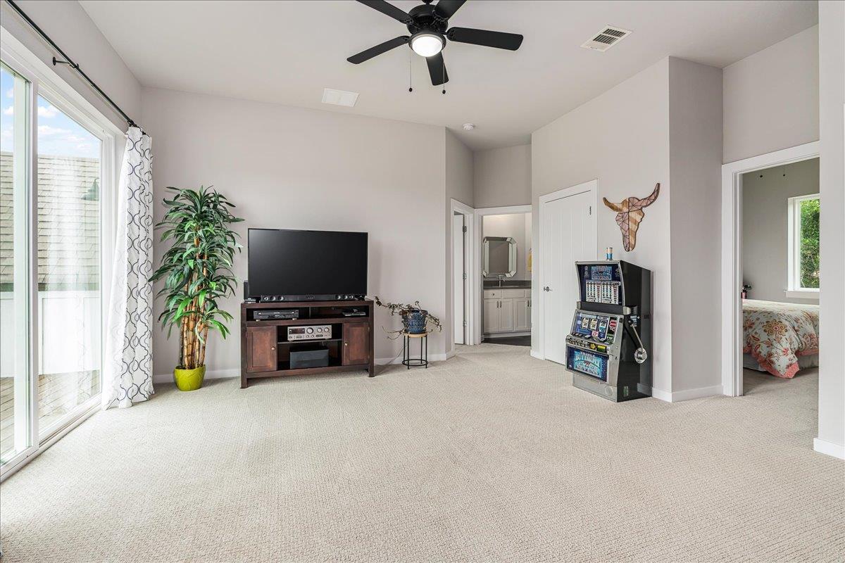 22308 Shotts Dr, Spicewood, TX 78669