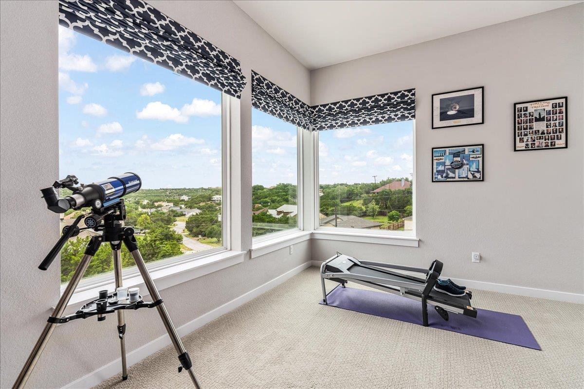22308 Shotts Dr, Spicewood, TX 78669