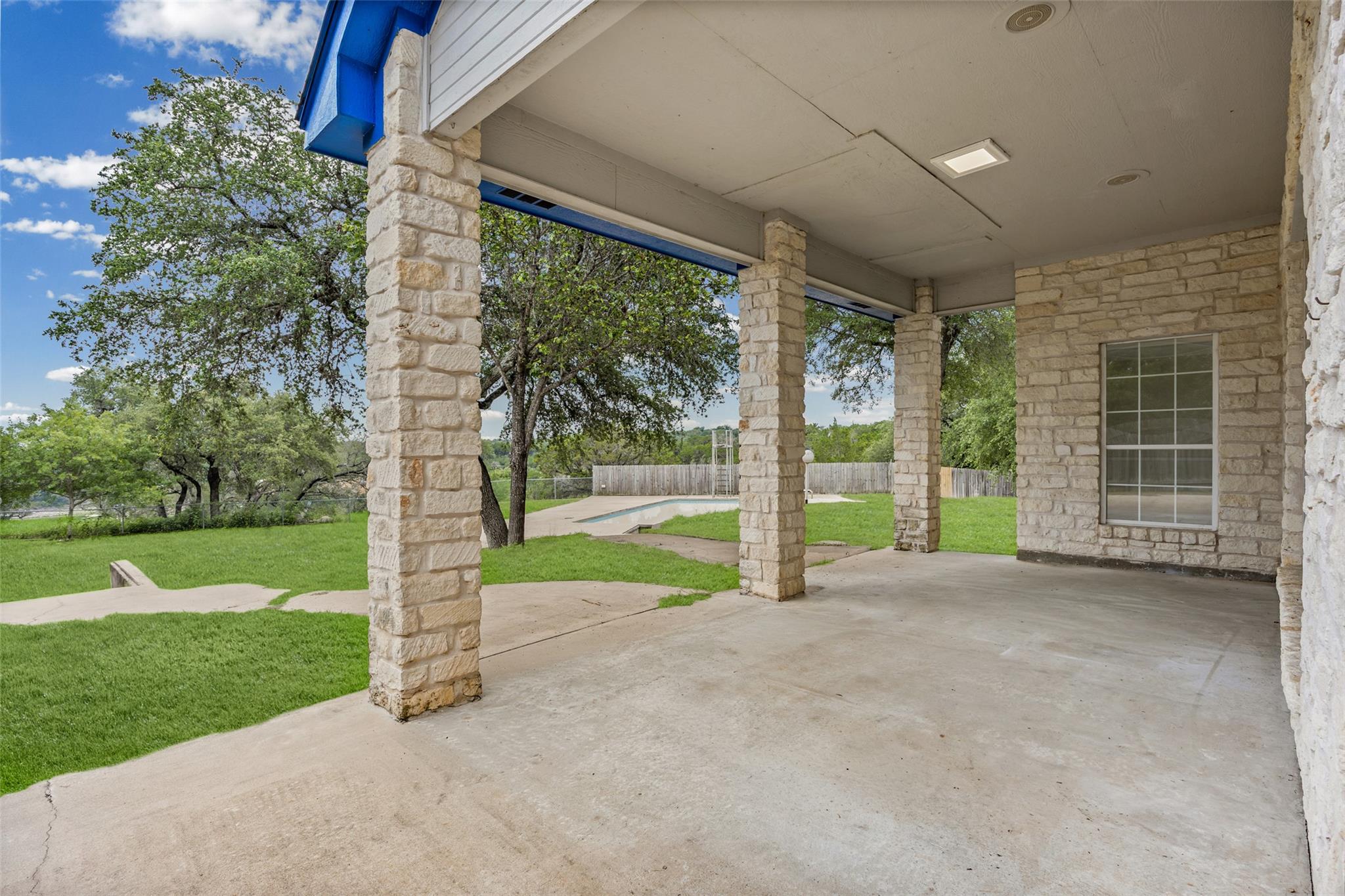 4205 Park Dr, Lago Vista, TX 78645