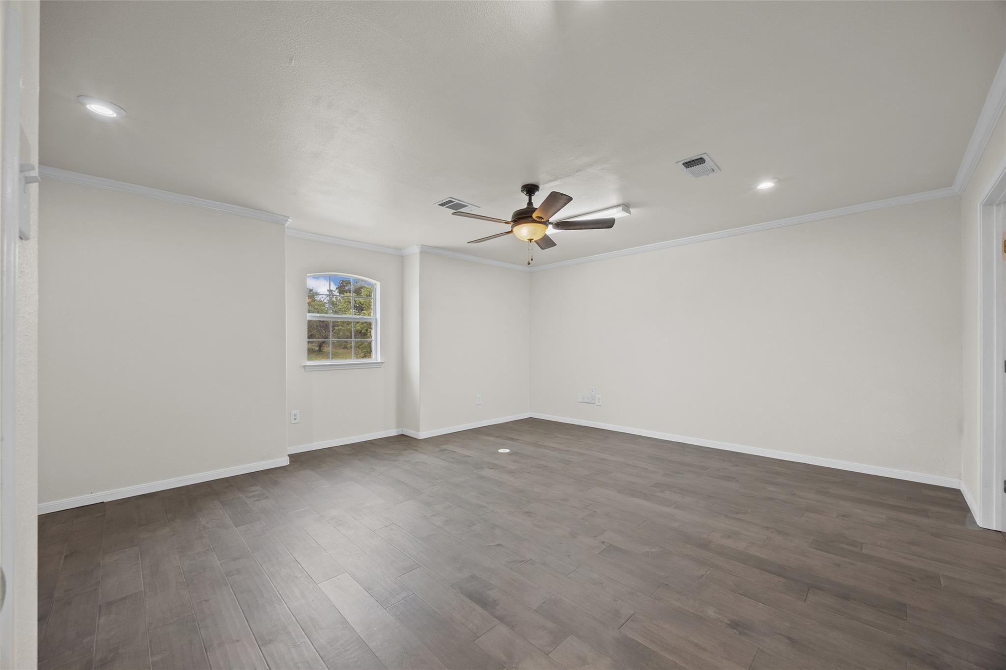 4205 Park Dr, Lago Vista, TX 78645