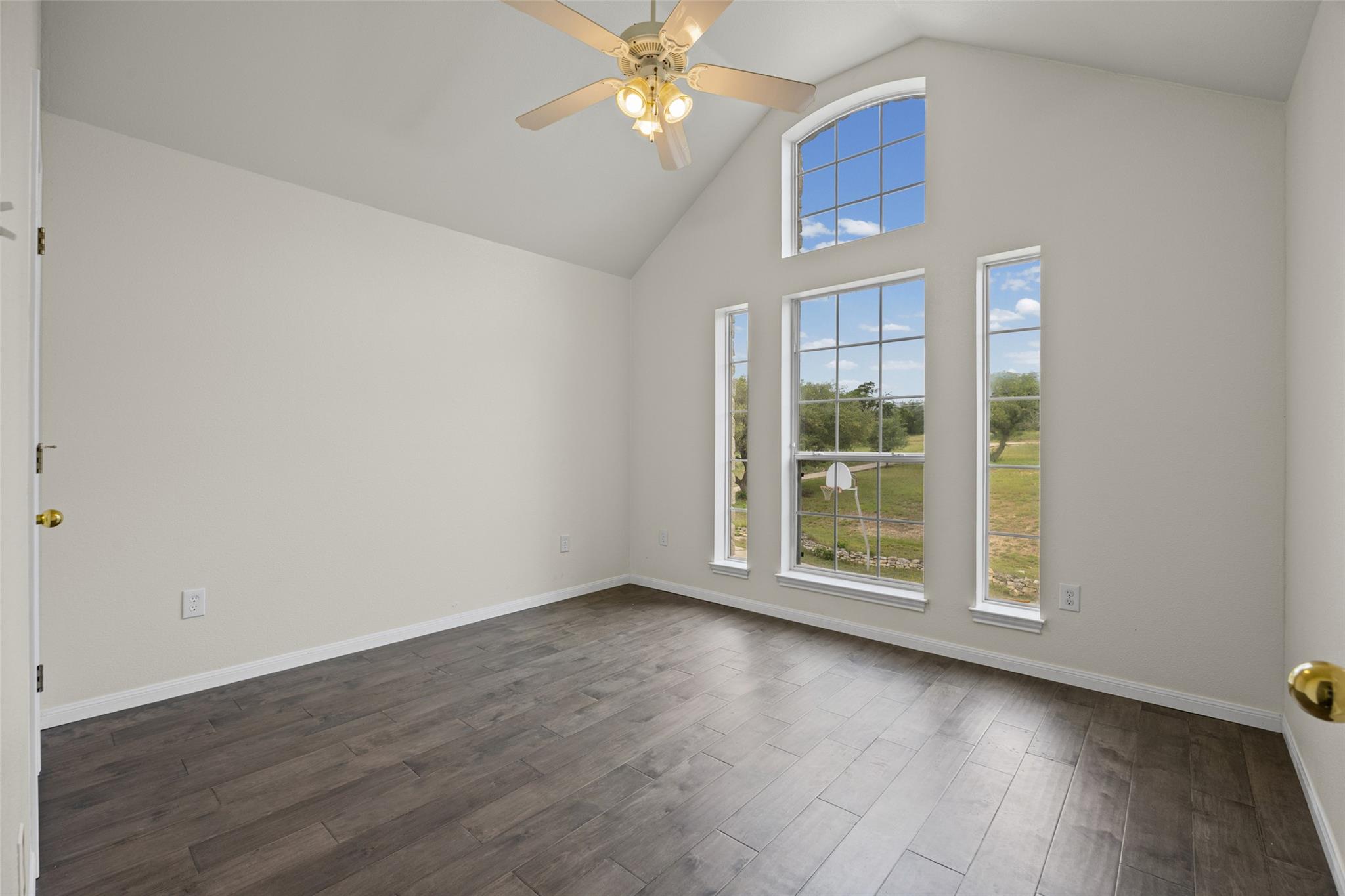 4205 Park Dr, Lago Vista, TX 78645
