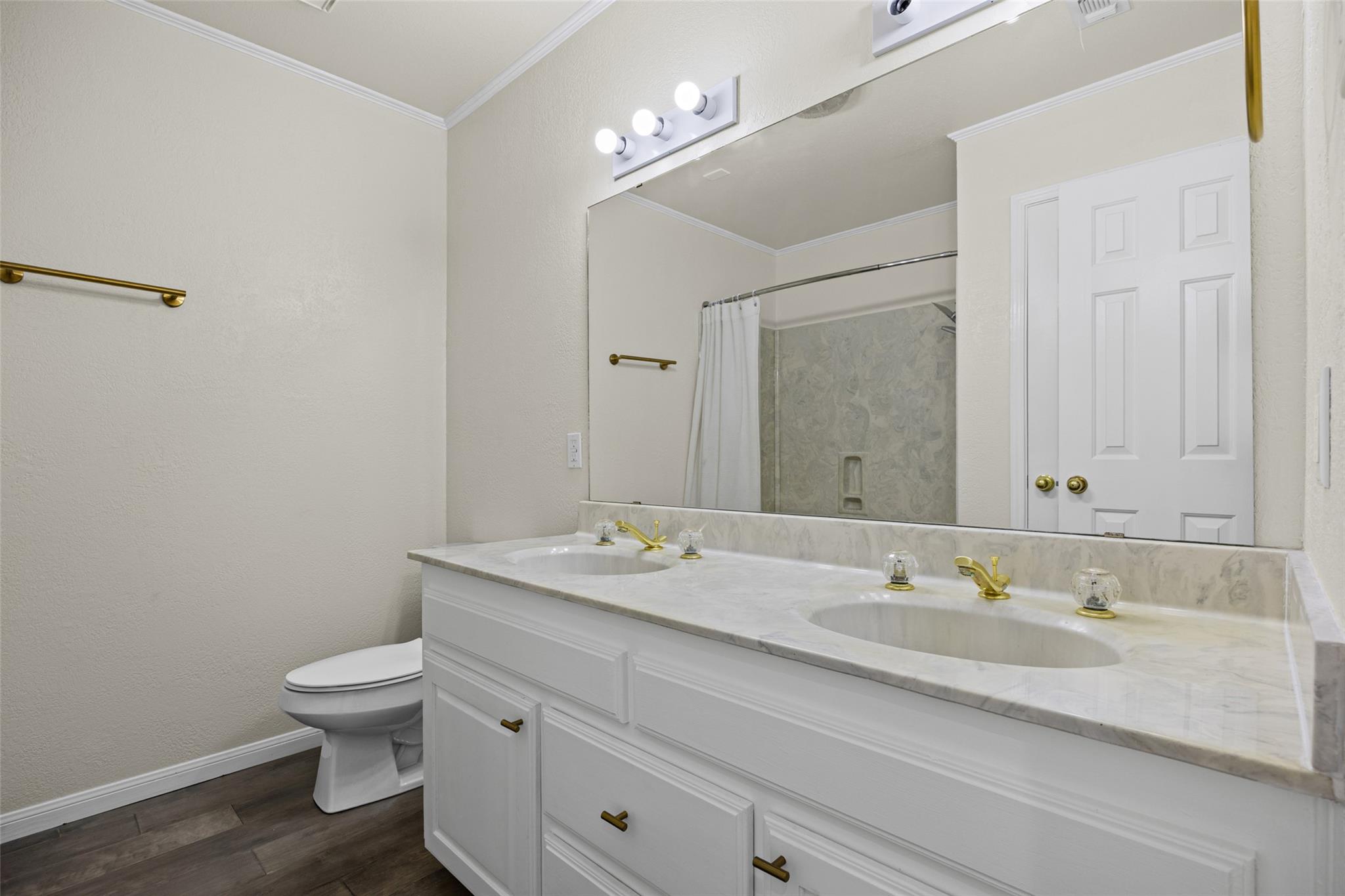 4205 Park Dr, Lago Vista, TX 78645
