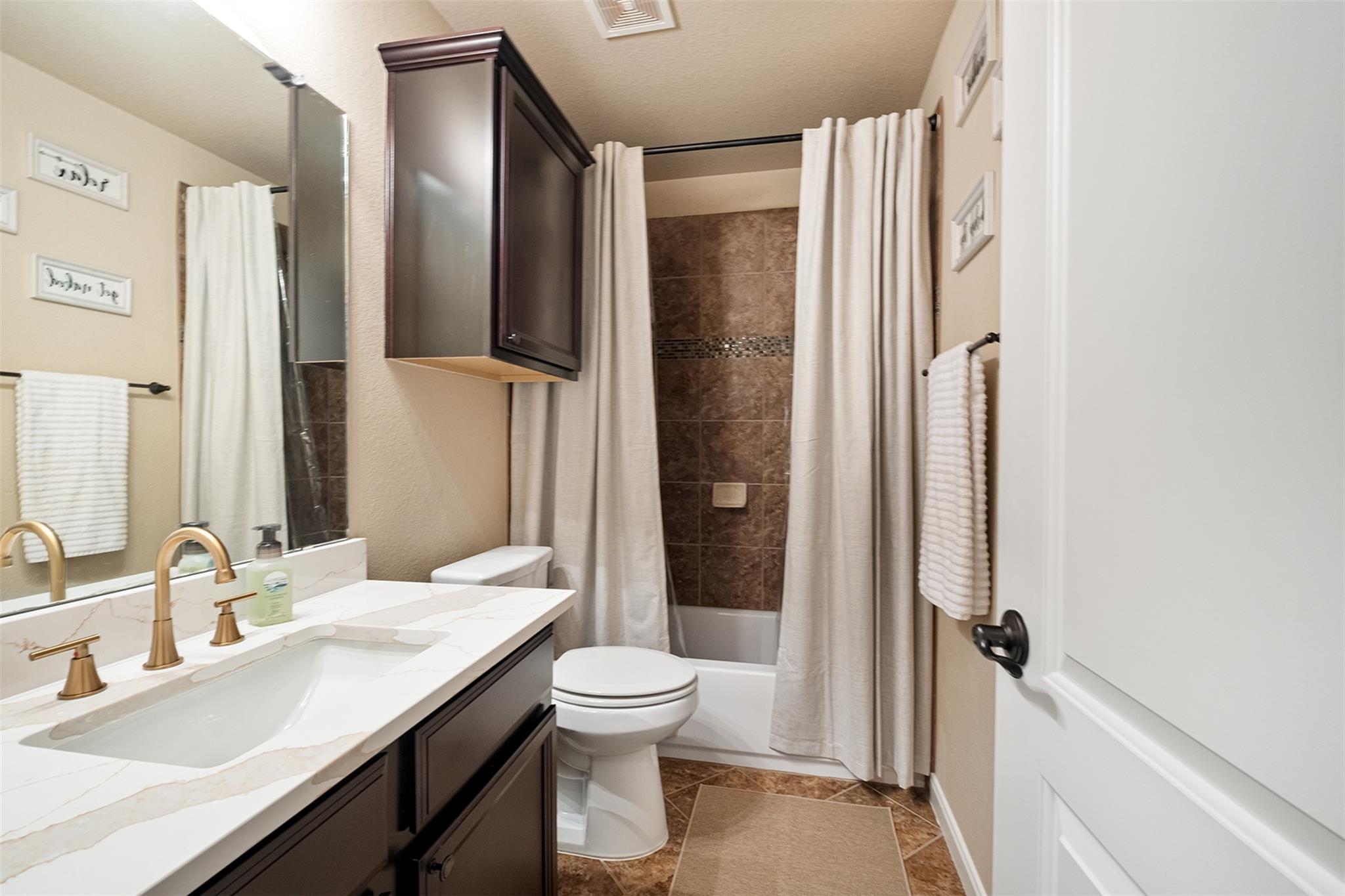 102 McCoy Cir, Bastrop, TX 78602