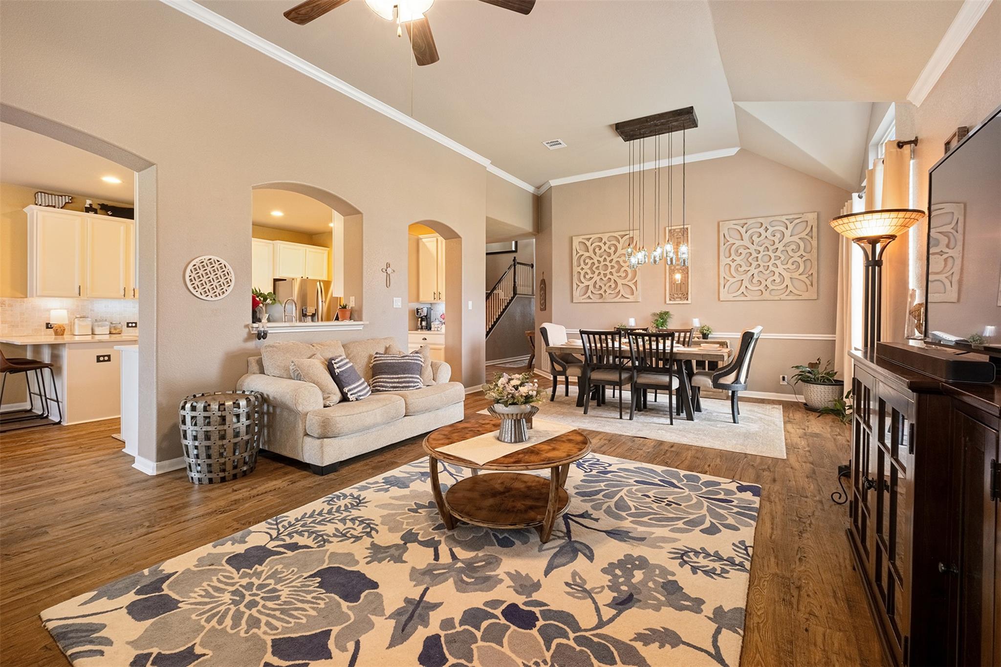 102 McCoy Cir, Bastrop, TX 78602