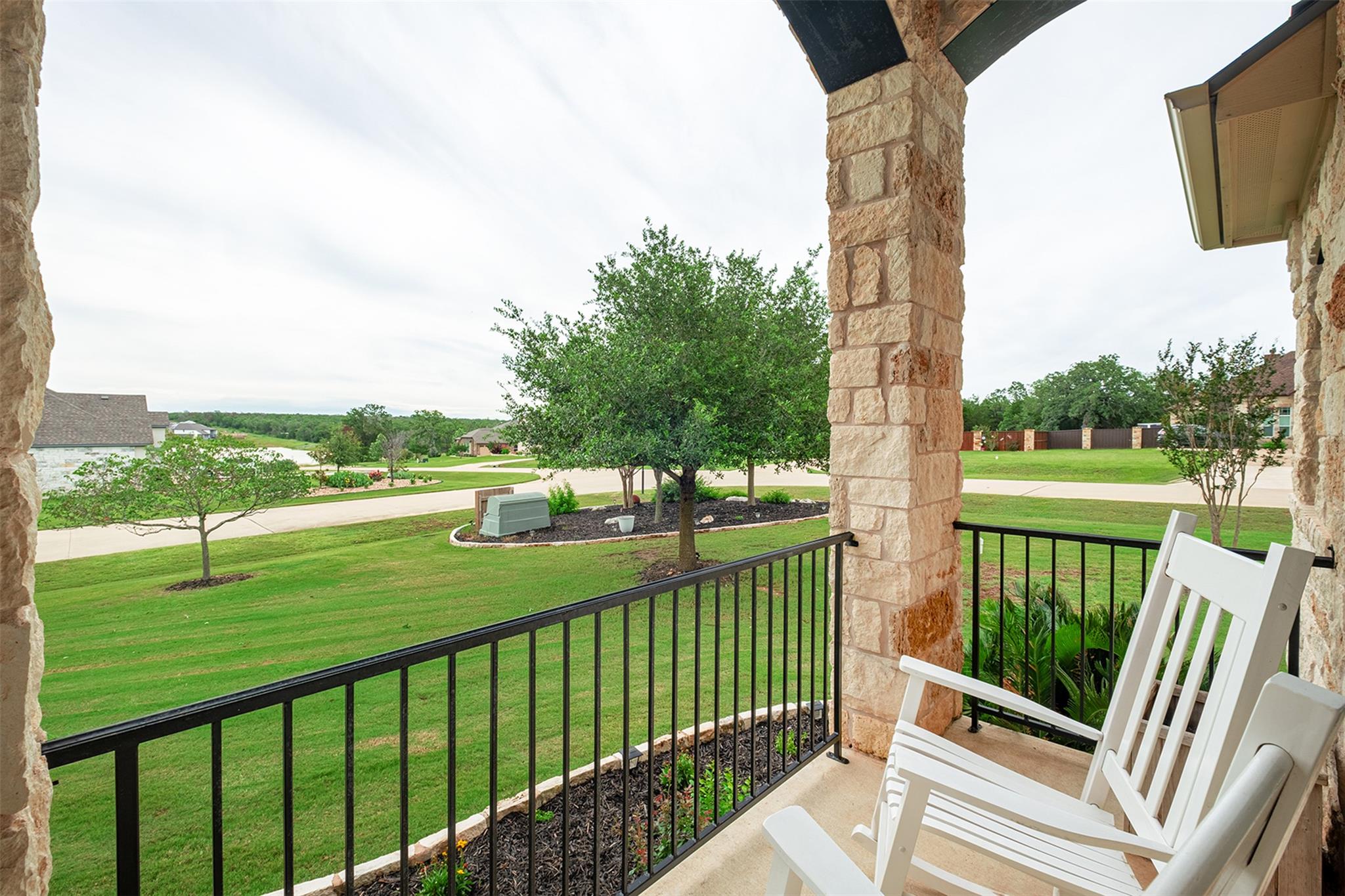 102 McCoy Cir, Bastrop, TX 78602