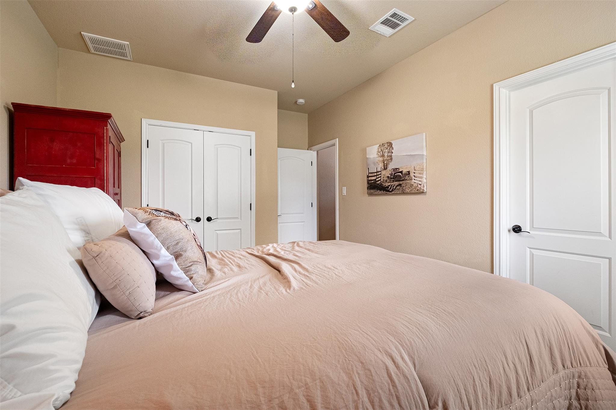 102 McCoy Cir, Bastrop, TX 78602