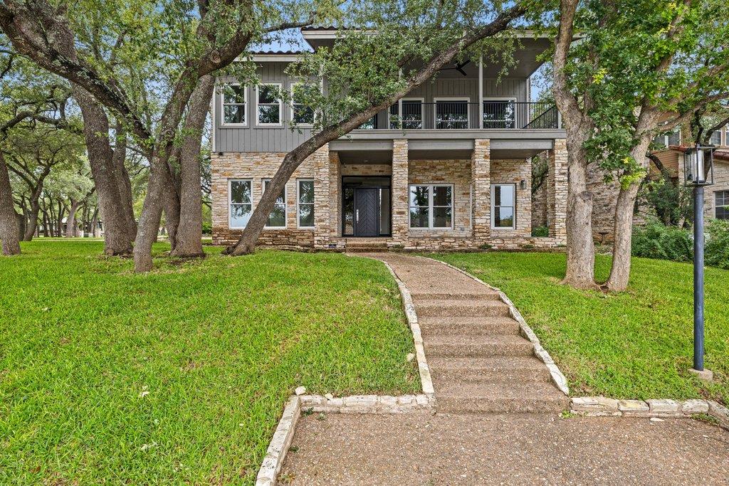 201 Crescent Blf, Lakeway, TX 78734