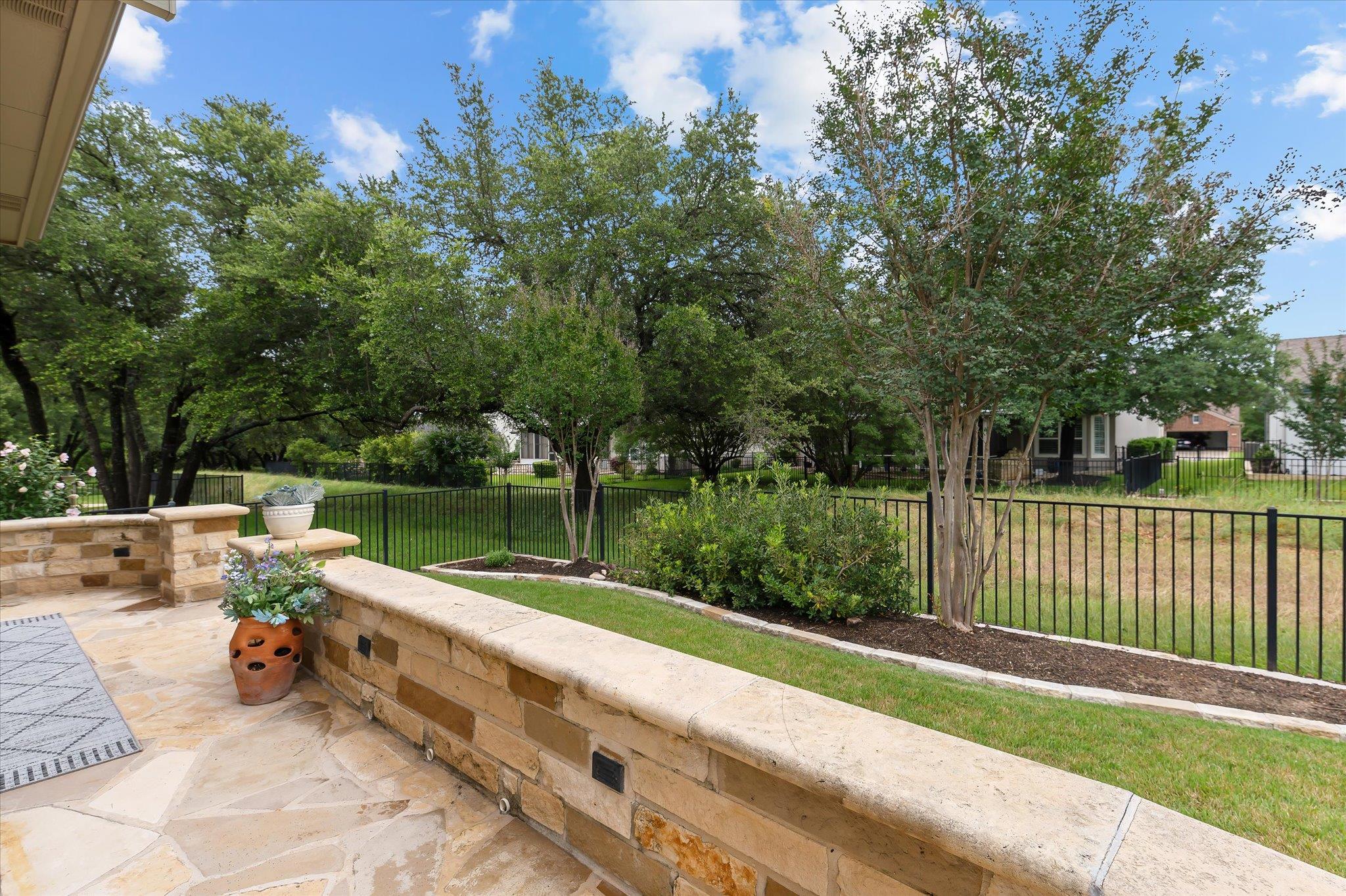 402 Deer Meadow Cir, Georgetown, TX 78633