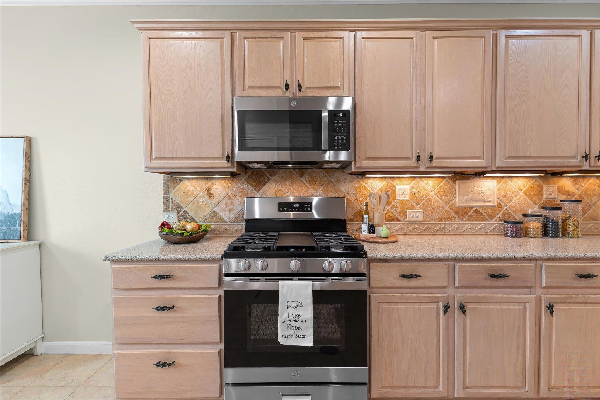 402 Deer Meadow Cir, Georgetown, TX 78633