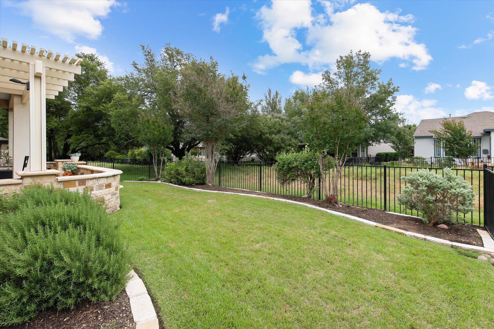 402 Deer Meadow Cir, Georgetown, TX 78633