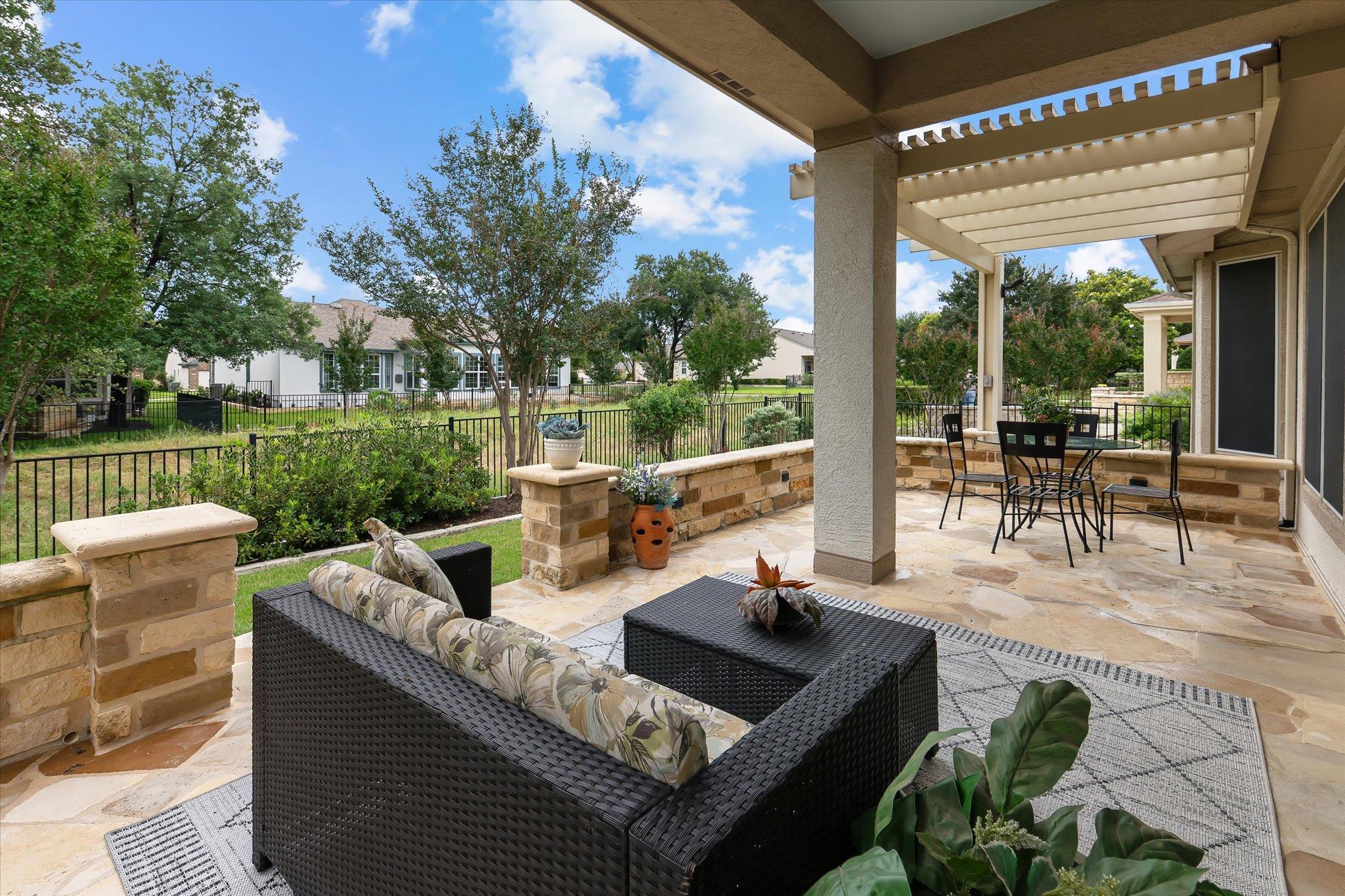 402 Deer Meadow Cir, Georgetown, TX 78633
