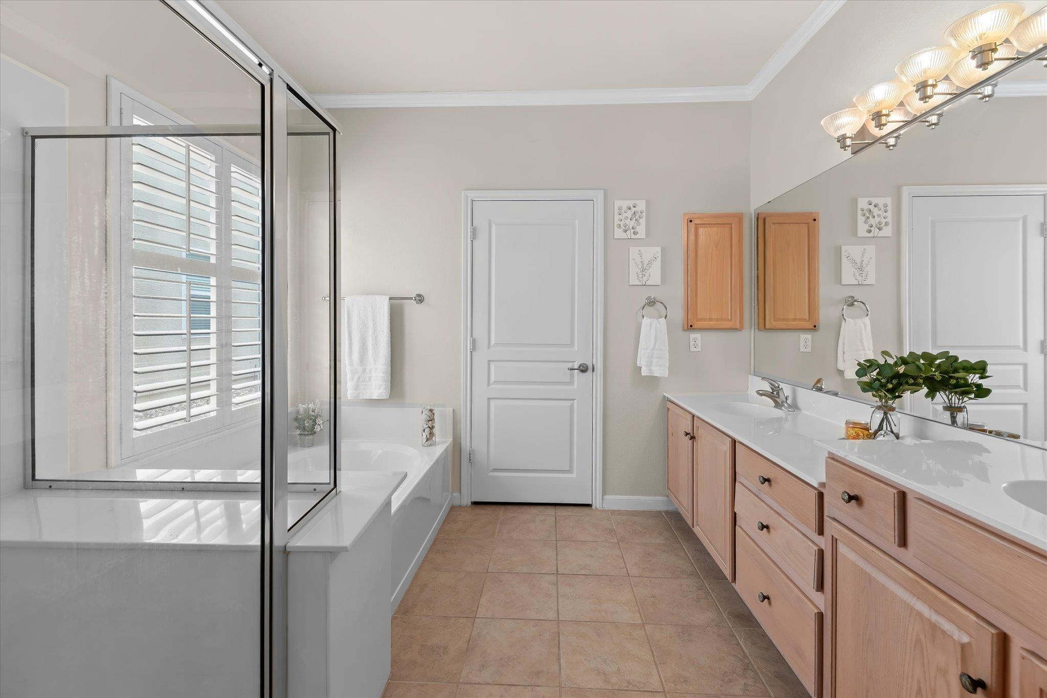 402 Deer Meadow Cir, Georgetown, TX 78633