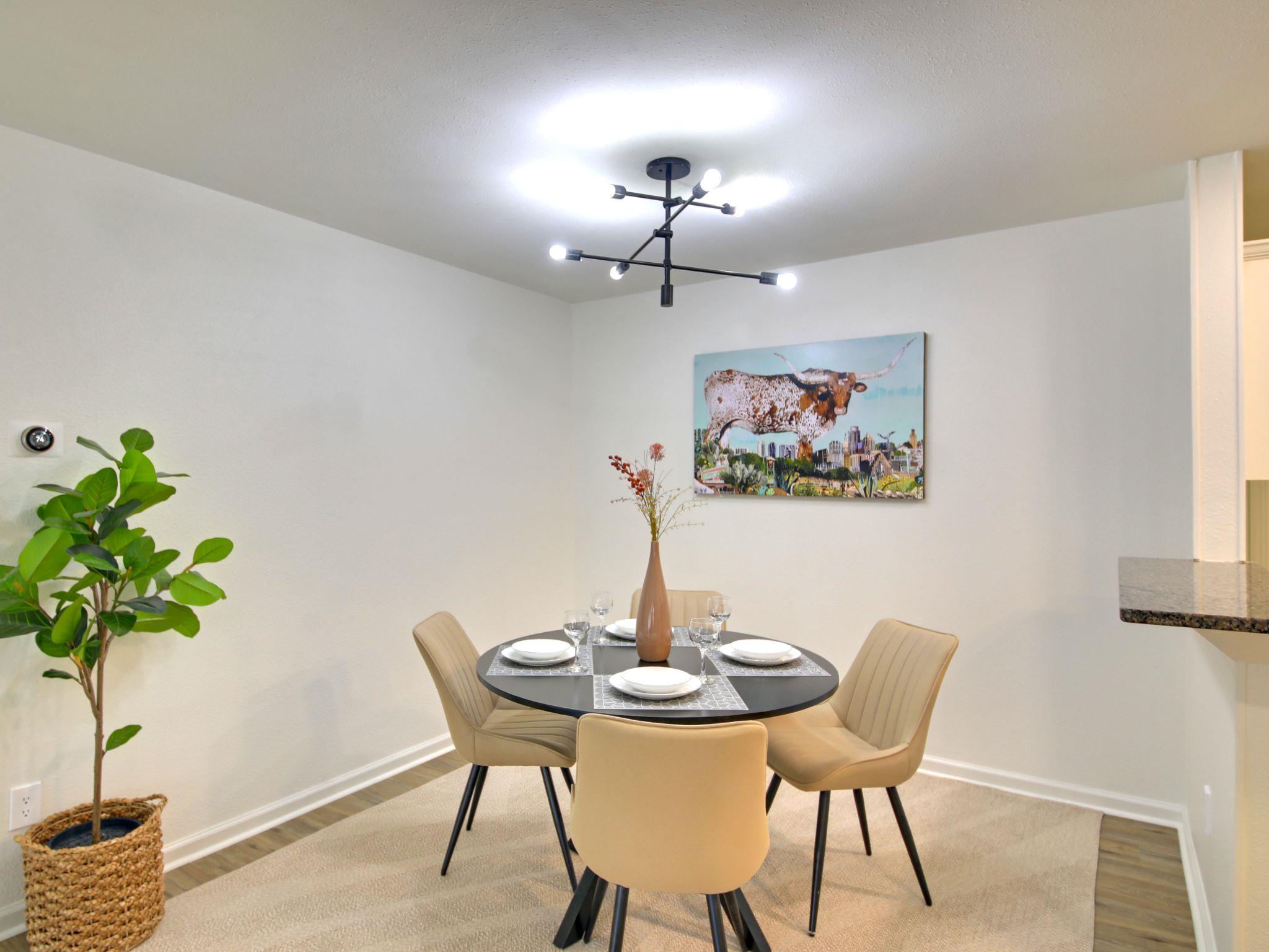 603 Saunders Dr, Round Rock, TX 78664