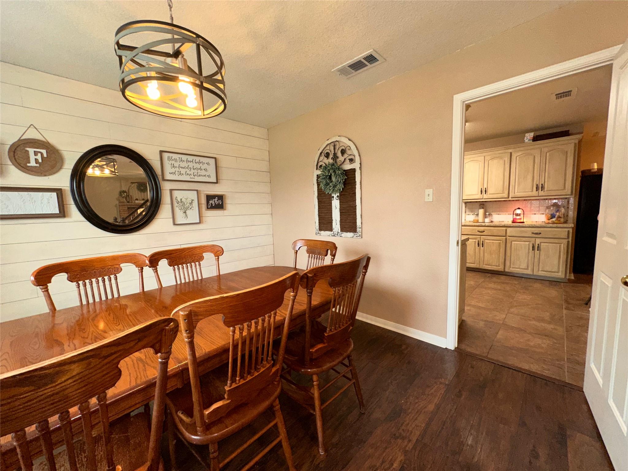 1100 Windy Hill Rd, Harker Heights, TX 76548