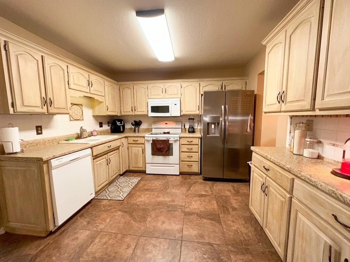 1100 Windy Hill Rd, Harker Heights, TX 76548
