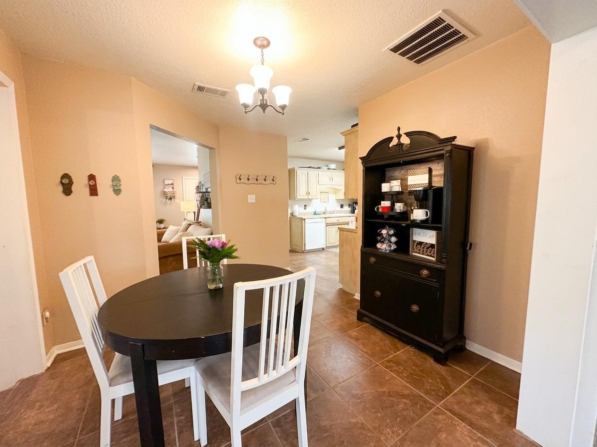 1100 Windy Hill Rd, Harker Heights, TX 76548