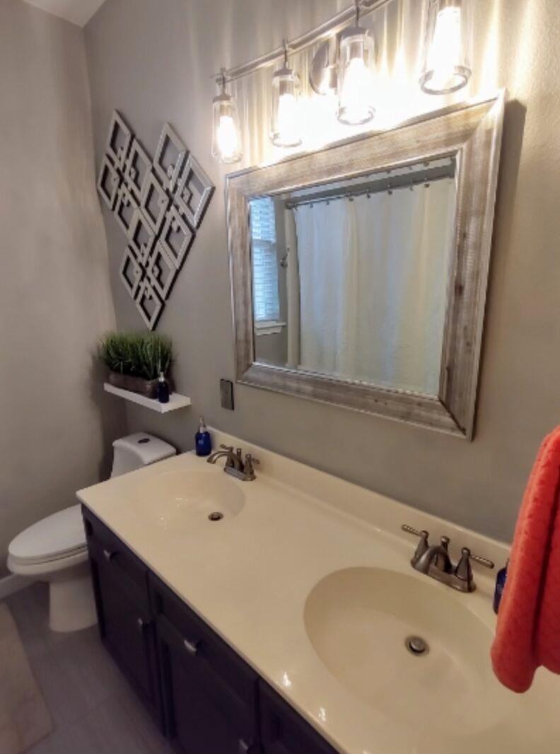 11914 Loomis Dr, Austin, TX 78738