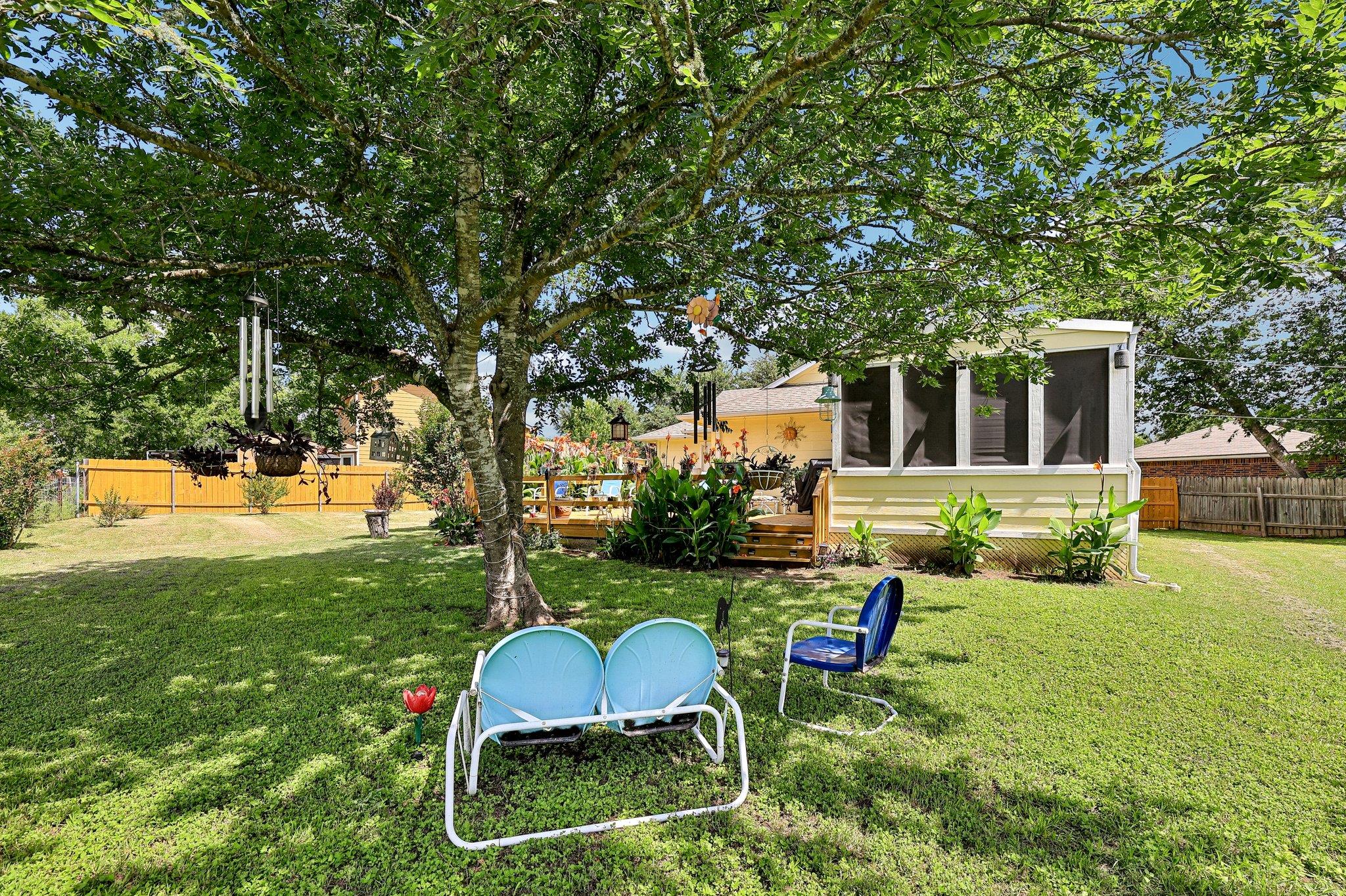 94 Louise St, Elgin, TX 78621