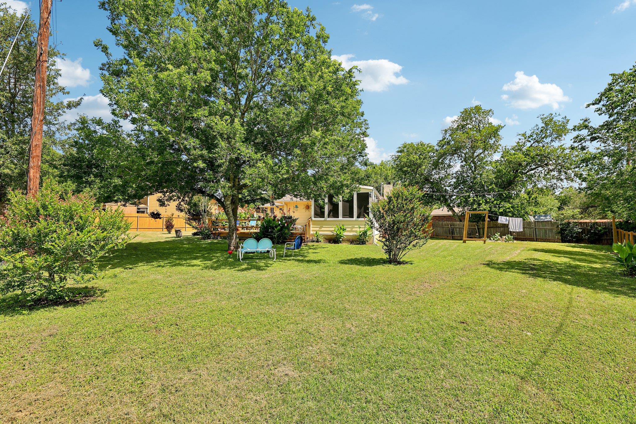 94 Louise St, Elgin, TX 78621