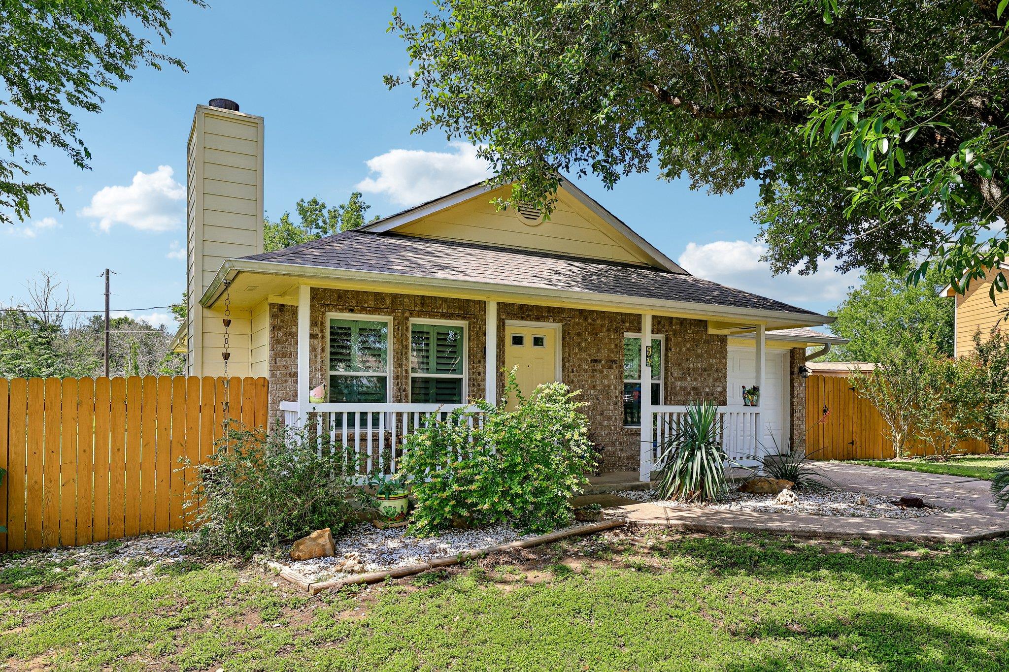 94 Louise St, Elgin, TX 78621