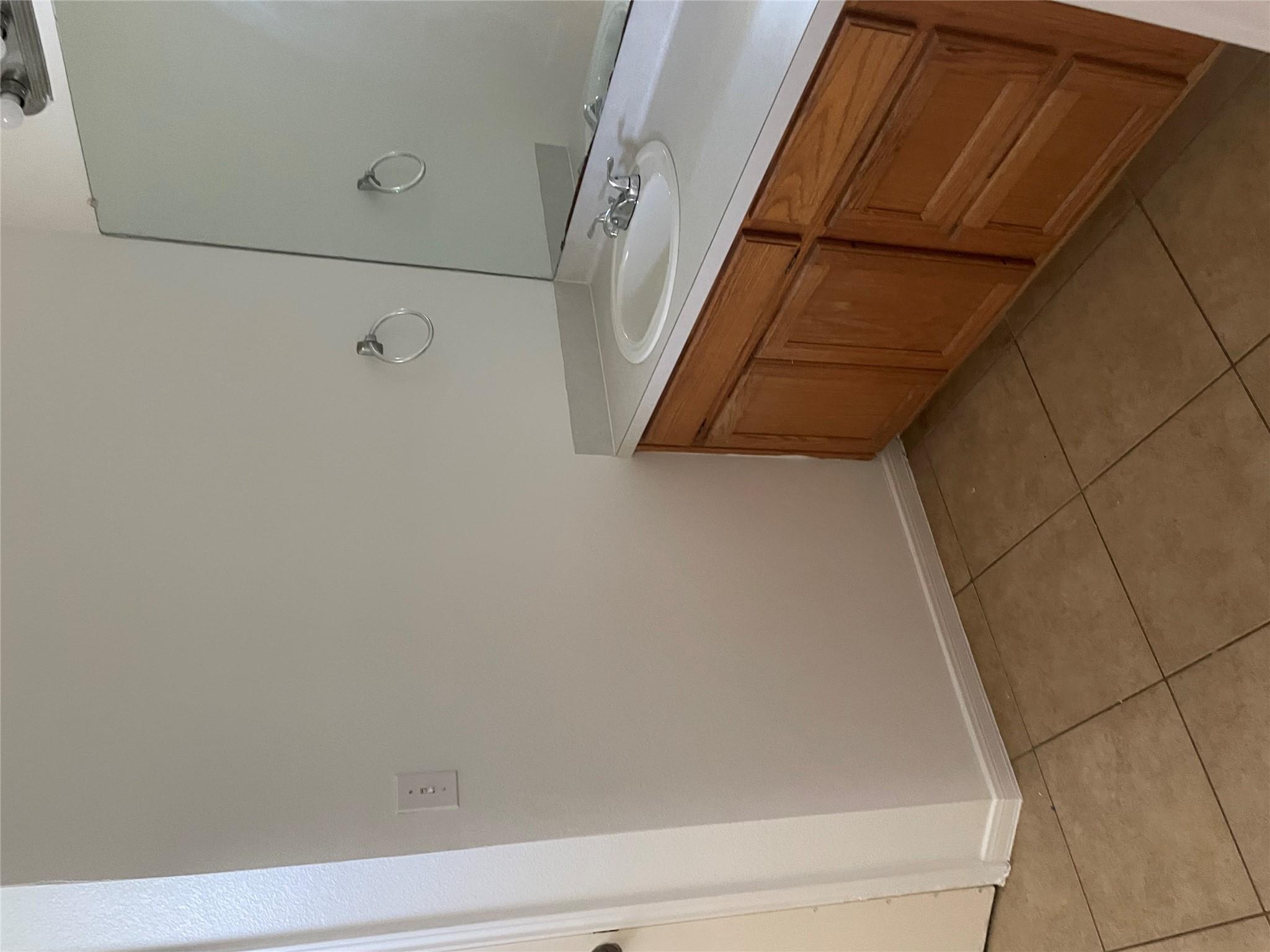 105 Axis Deer Trl # A, Hutto, TX 78634