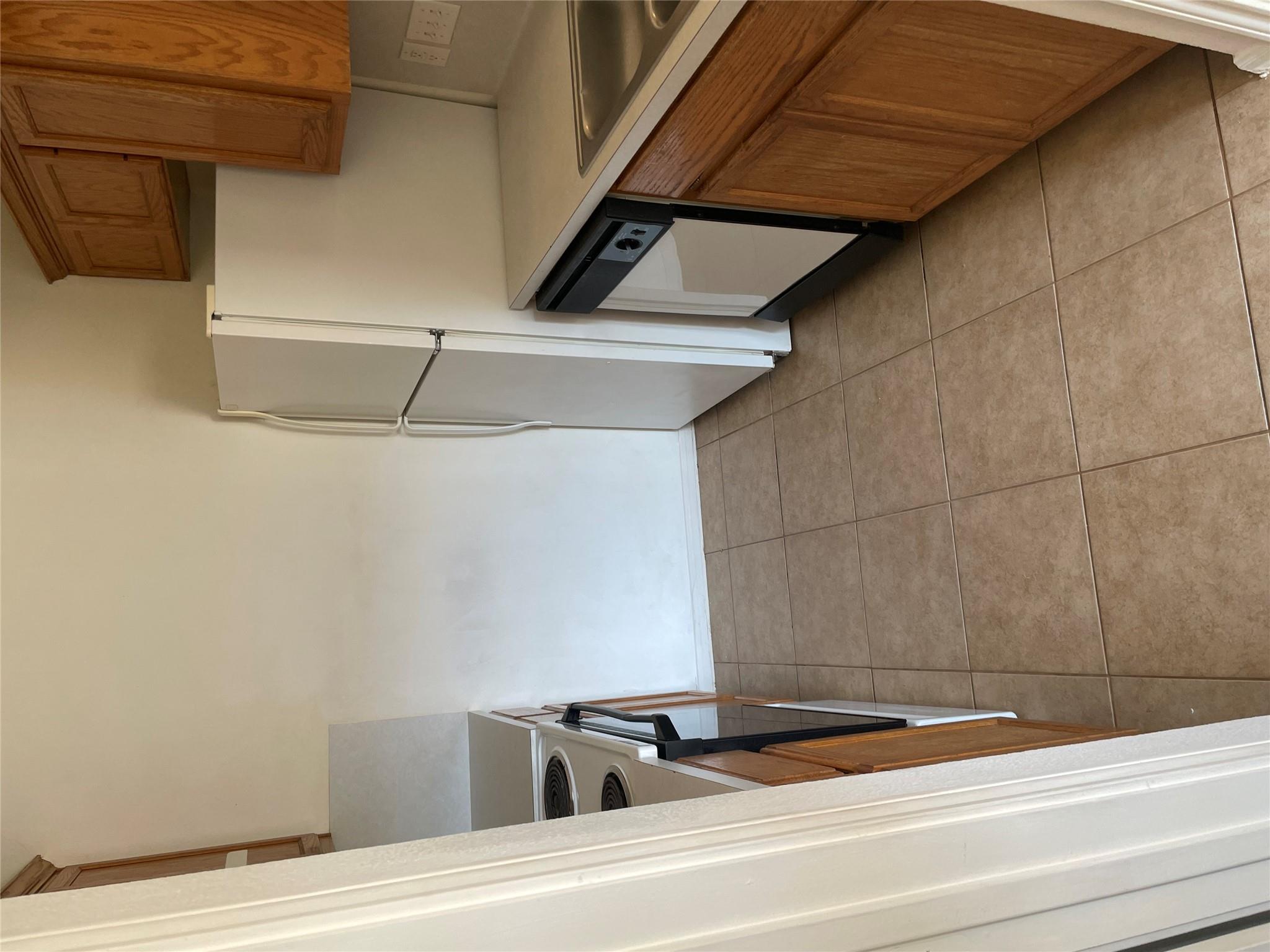 105 Axis Deer Trl # A, Hutto, TX 78634