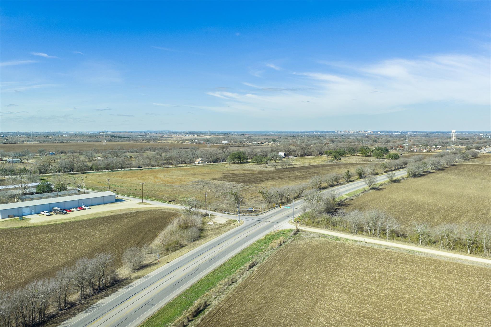 600 NW River Rd, Martindale, TX 78655