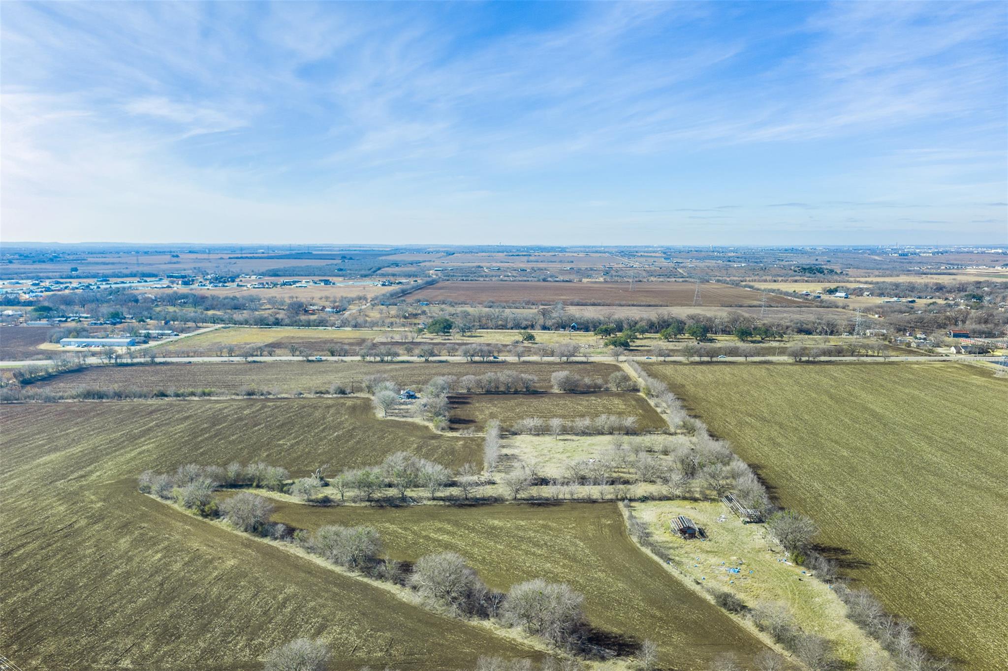600 NW River Rd, Martindale, TX 78655