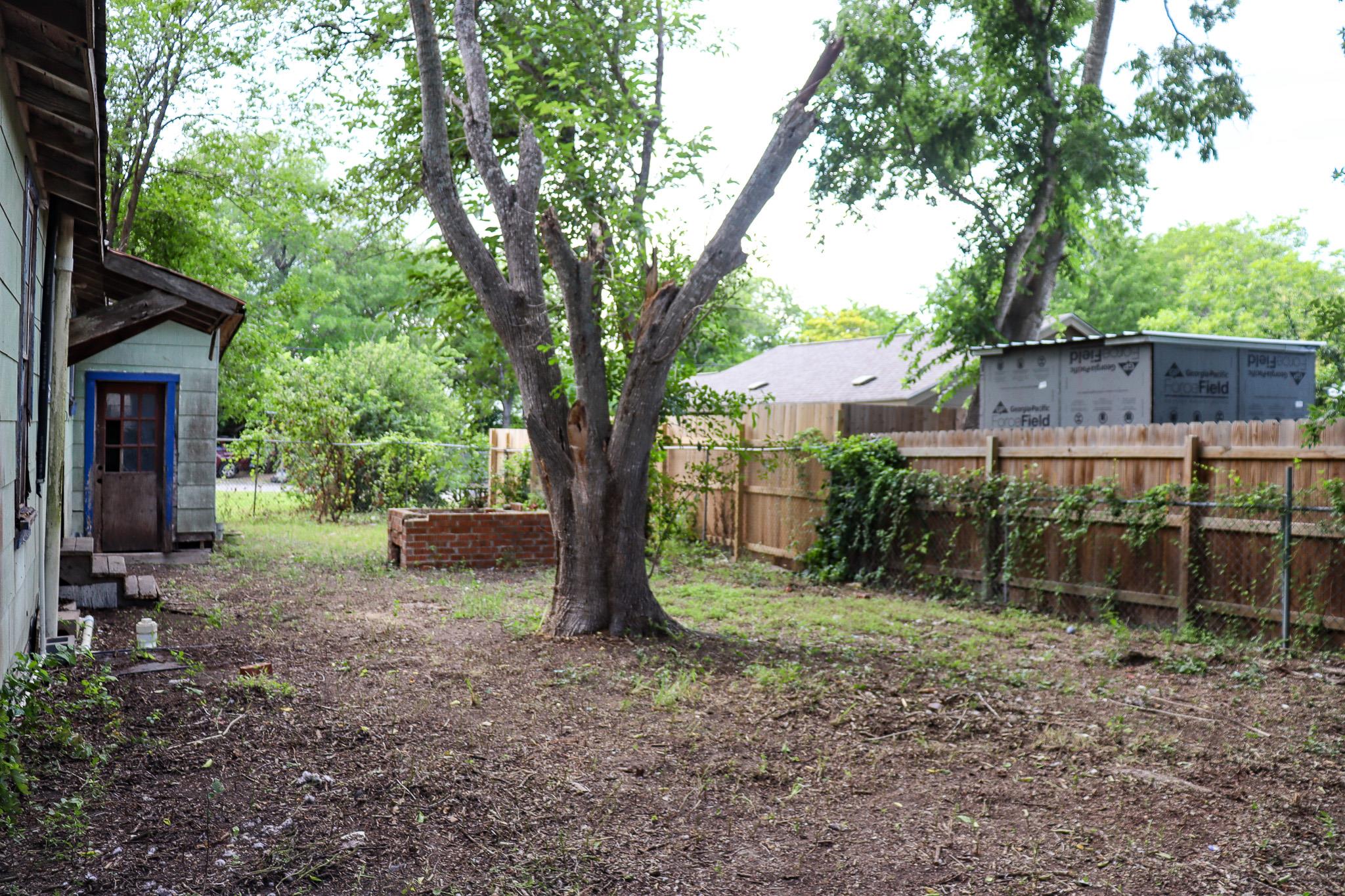 803 Third St, Lockhart, TX 78644