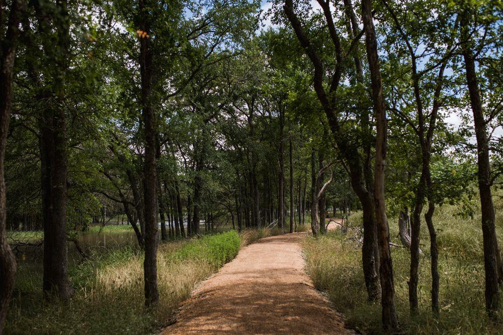 100 Las Posas Dr, Liberty Hill, TX 78642