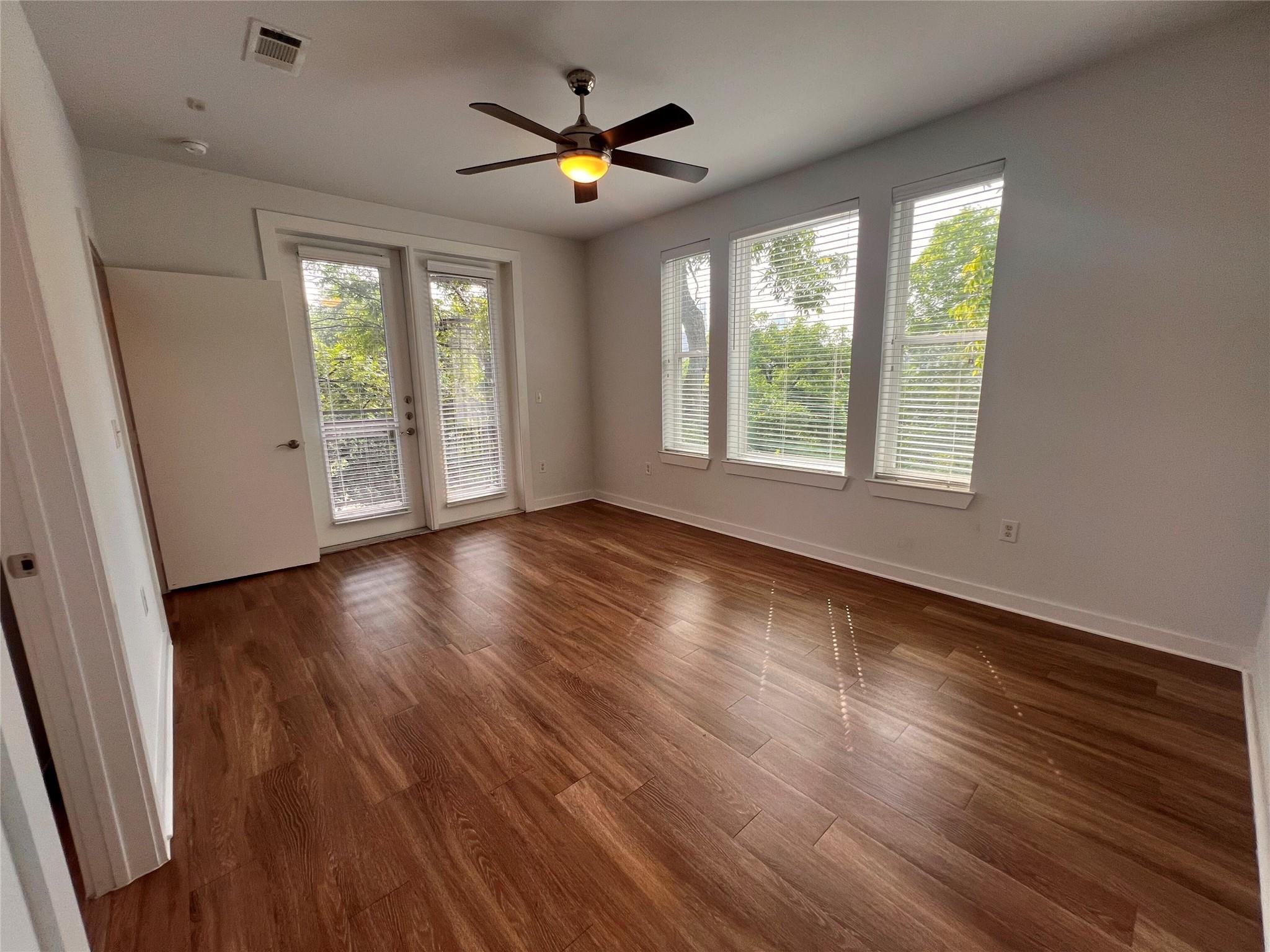 1900 Barton Springs Rd # 4041, Austin, TX 78704