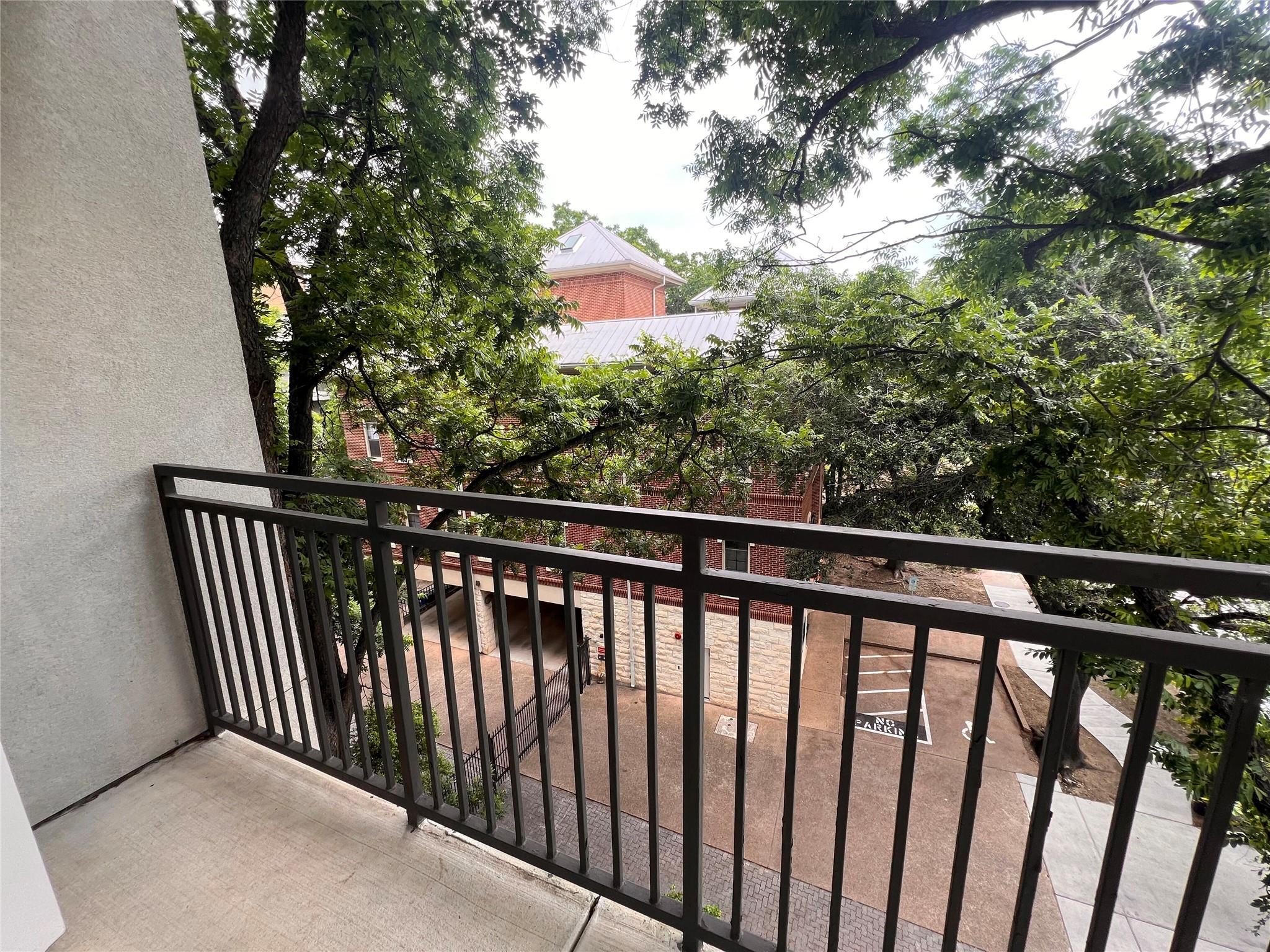 1900 Barton Springs Rd # 4041, Austin, TX 78704