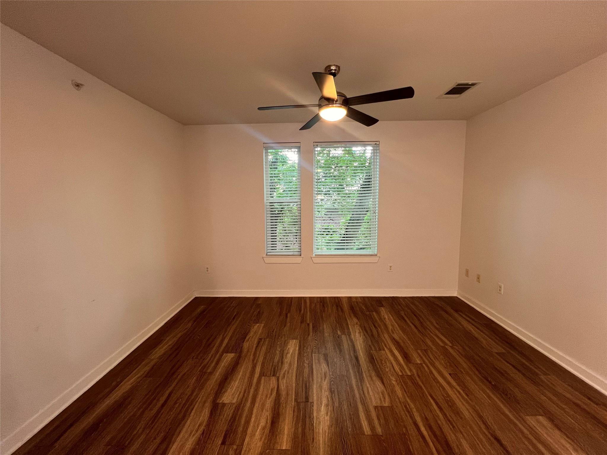 1900 Barton Springs Rd # 4041, Austin, TX 78704